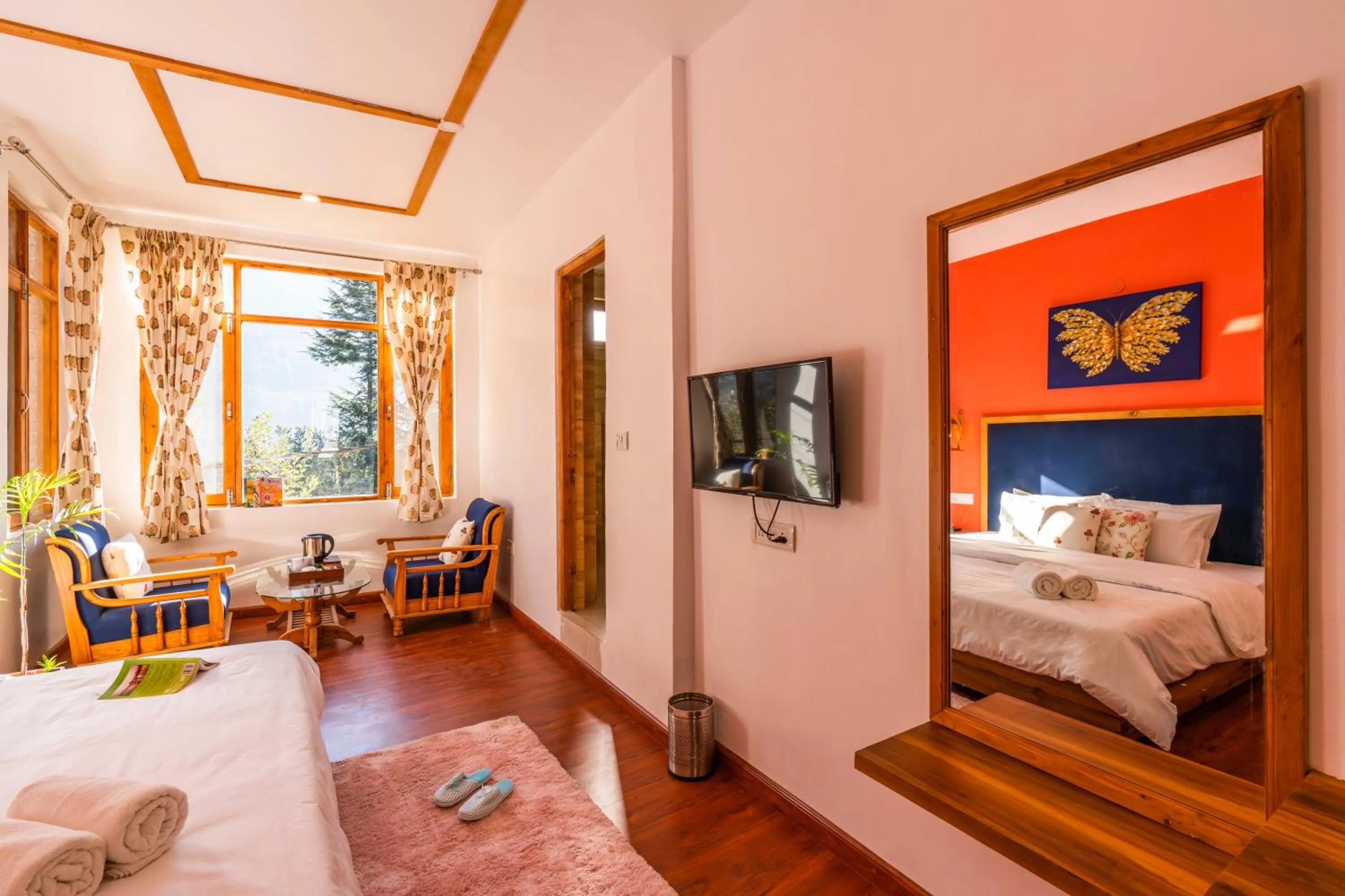 Photo of the whole room, Bed in Zen Manali by Keekoo Stays