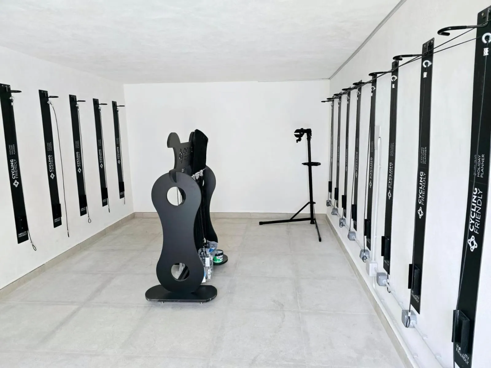 Cycling in Hotel Santanyi Port