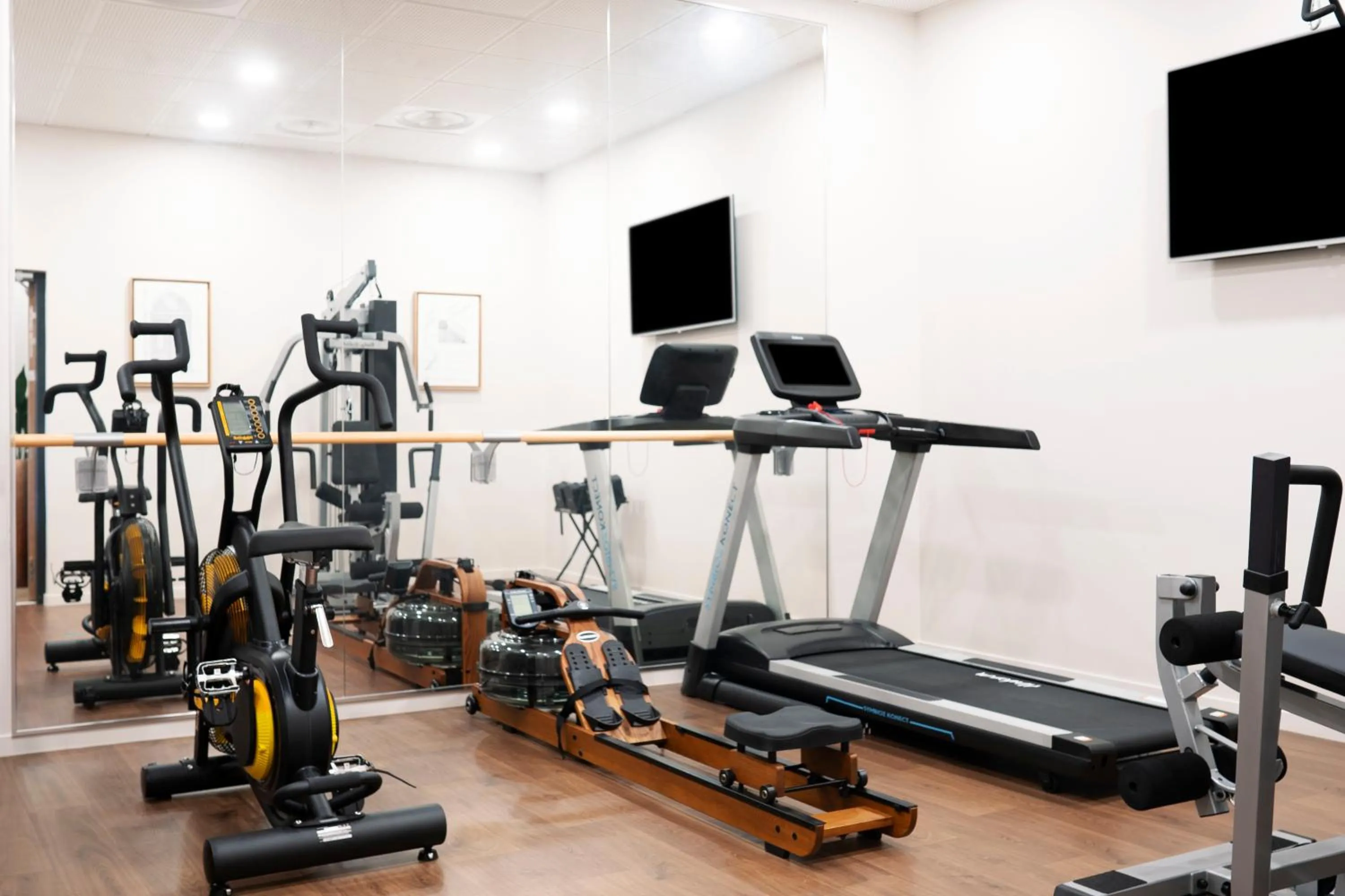Fitness centre/facilities in Residhome Paris Clamart