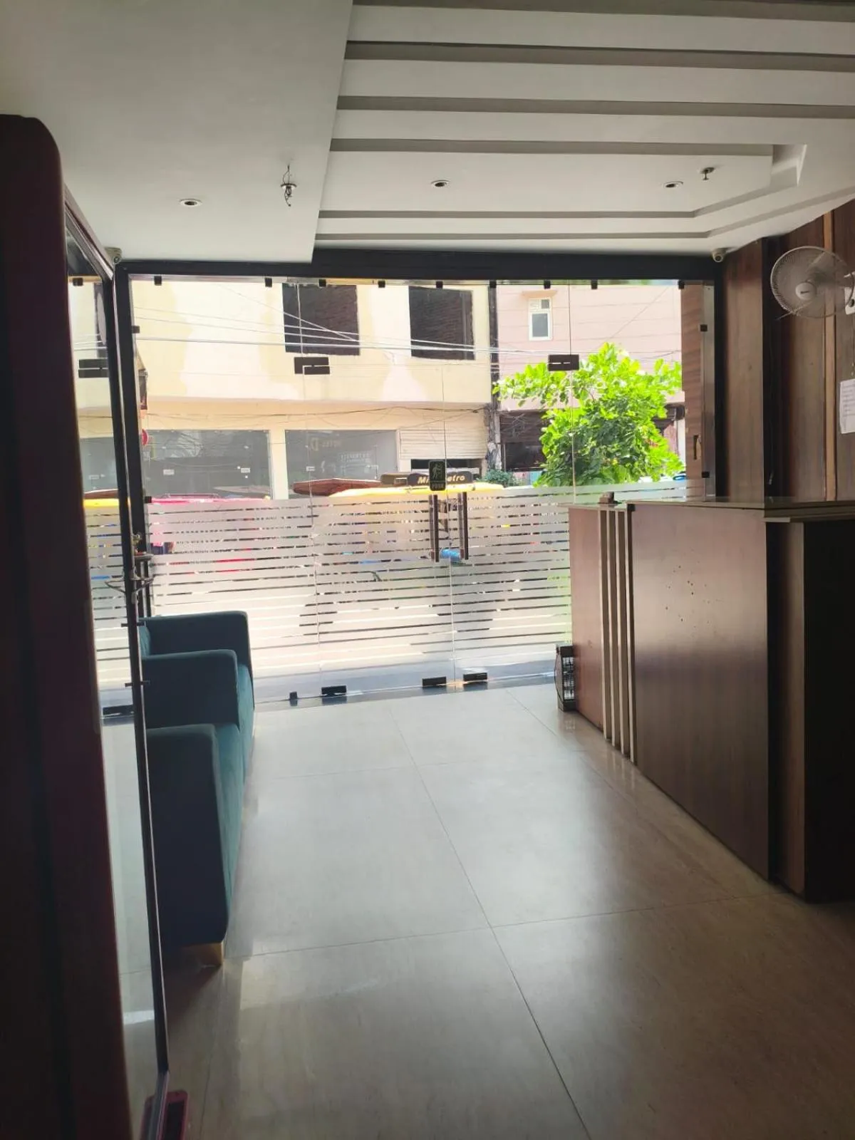 Lobby or reception in Luxe Stayz Avi Inn