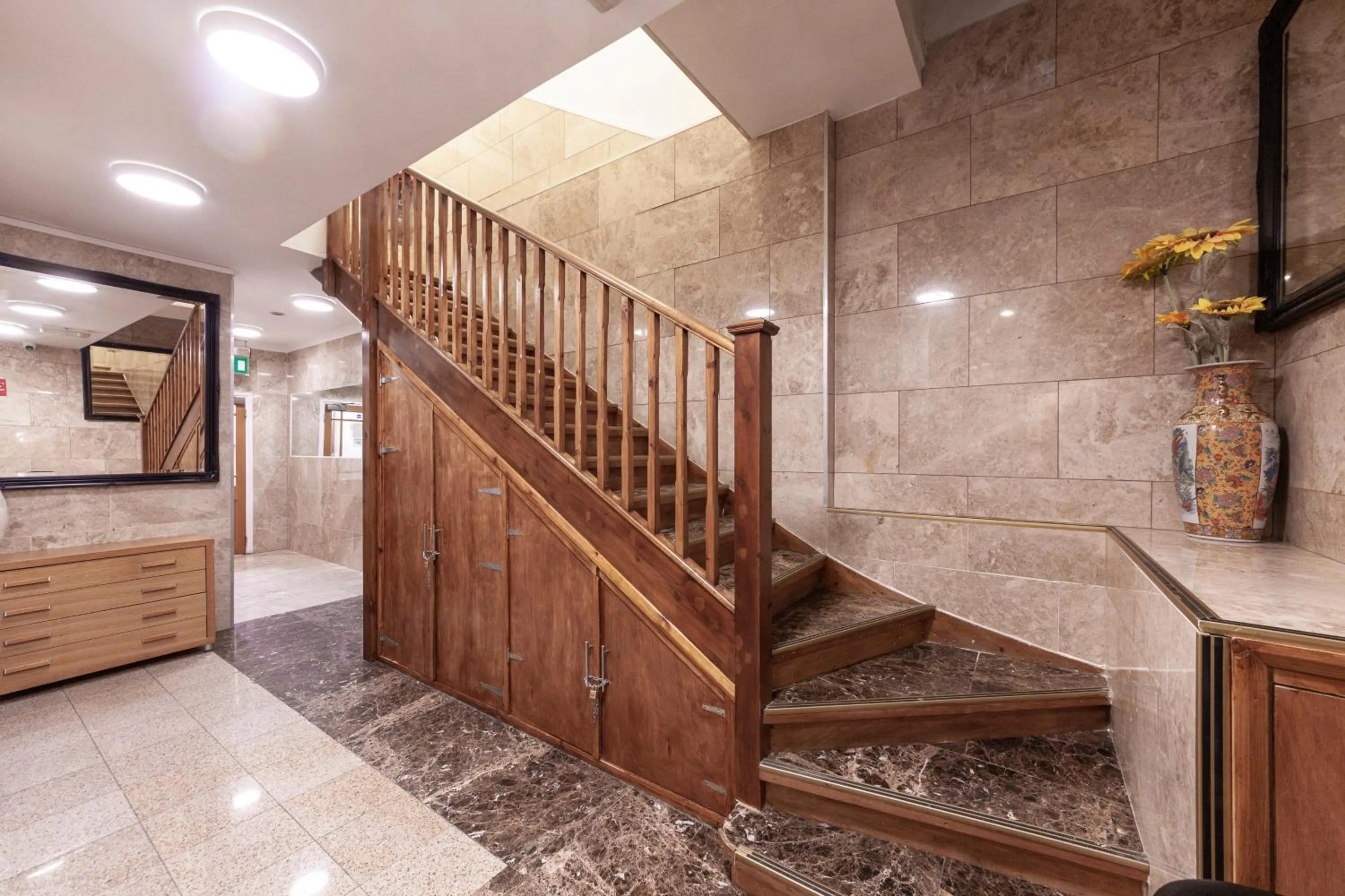 Lobby or reception in Argyle Apart Hotel