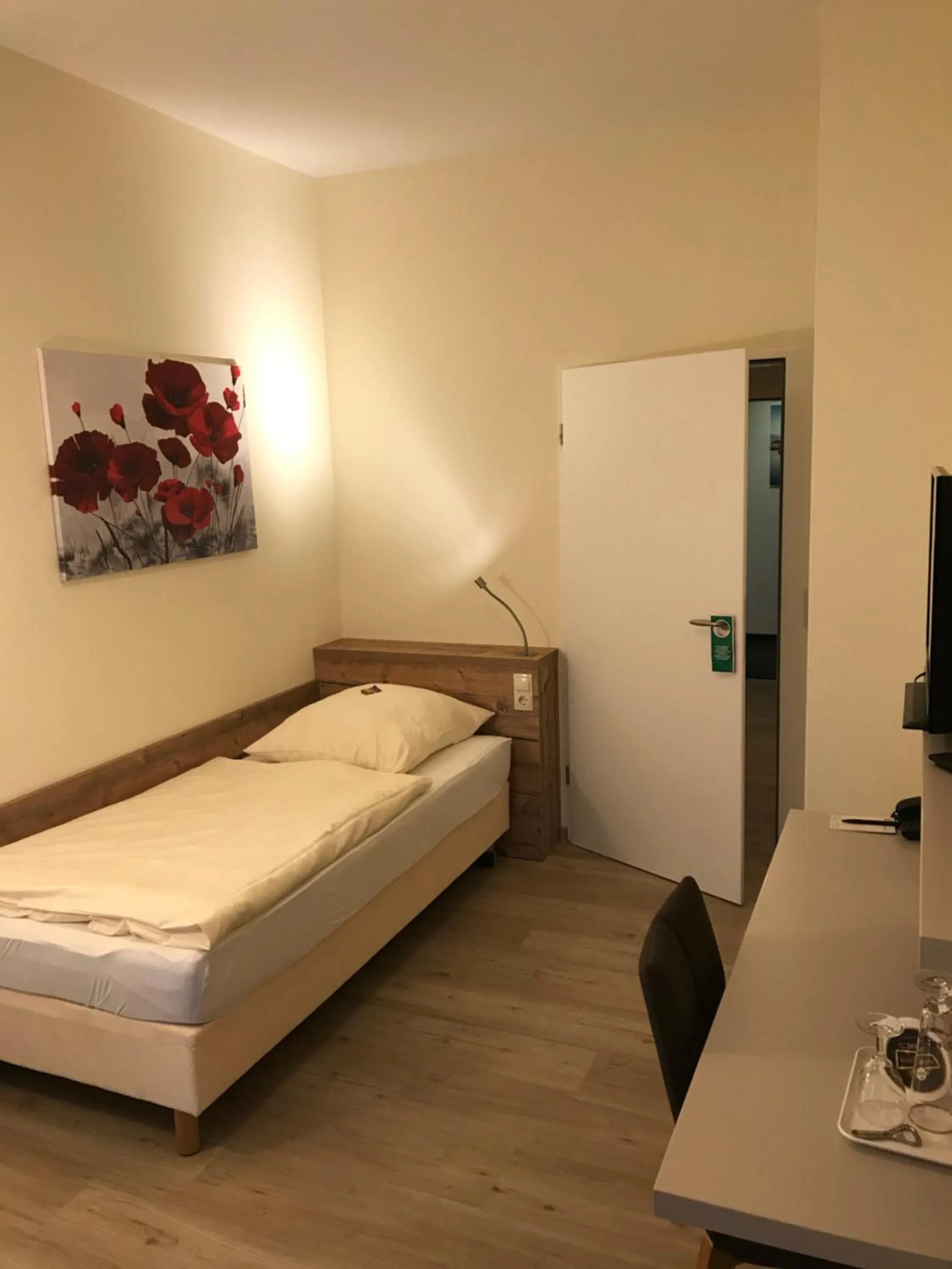 Bedroom, Bed in Hotel am Pferdemarkt