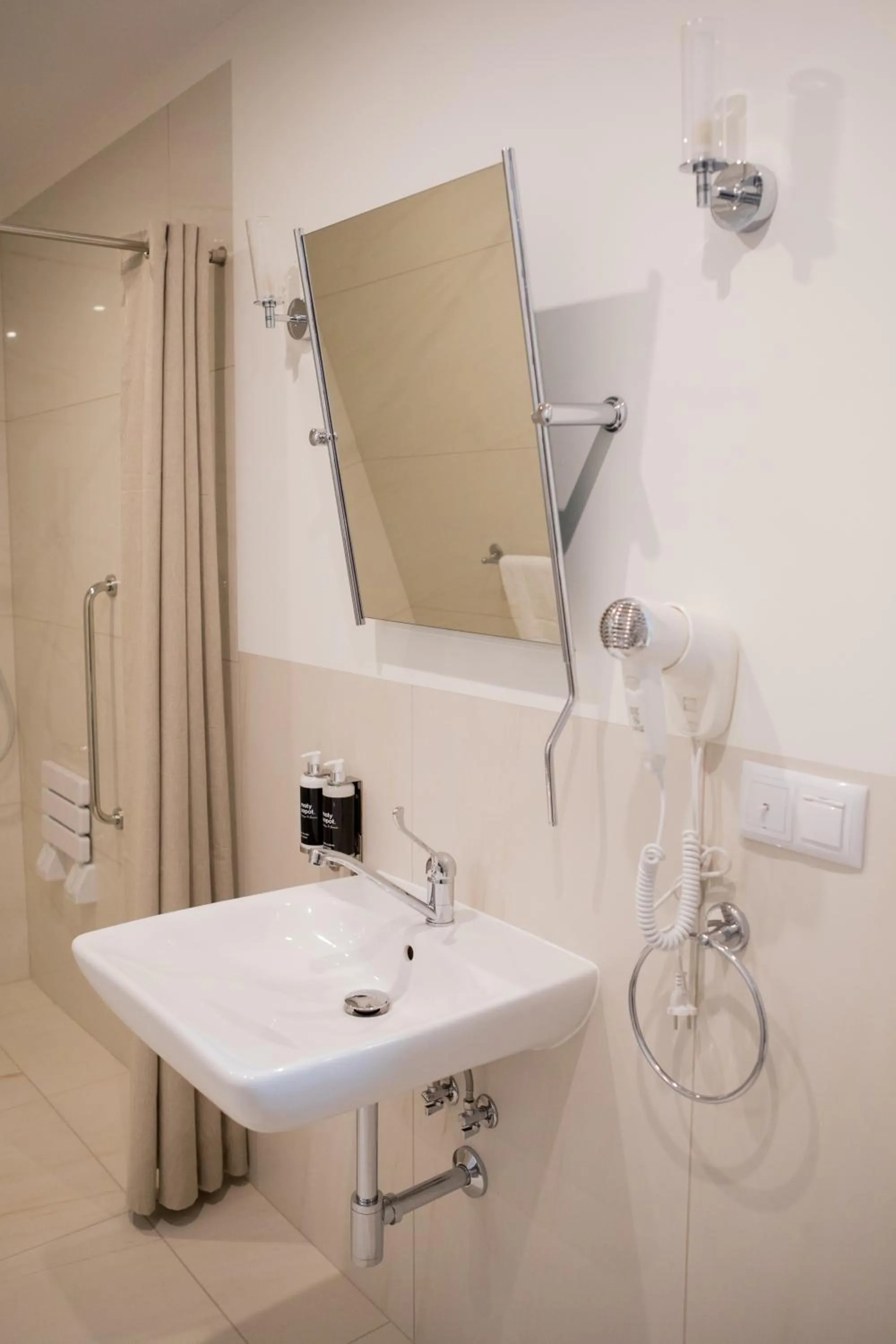 Shower in Mały Sopot Boutique