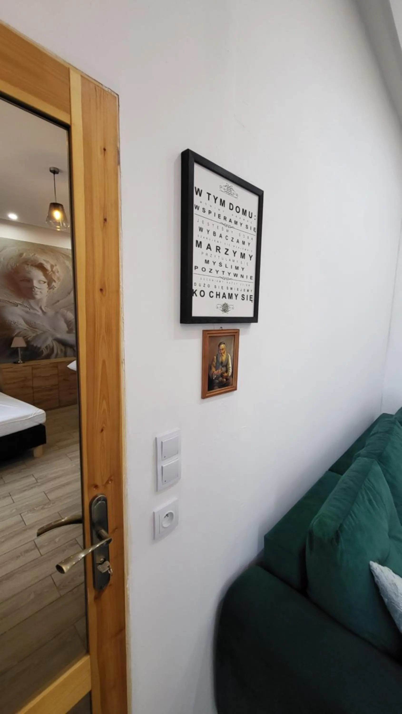 Seating area, Bed in Apartamenty PRETTY WOMAN meldunek samodzielny 24h - noclegi Bytom Chorzów Katowice