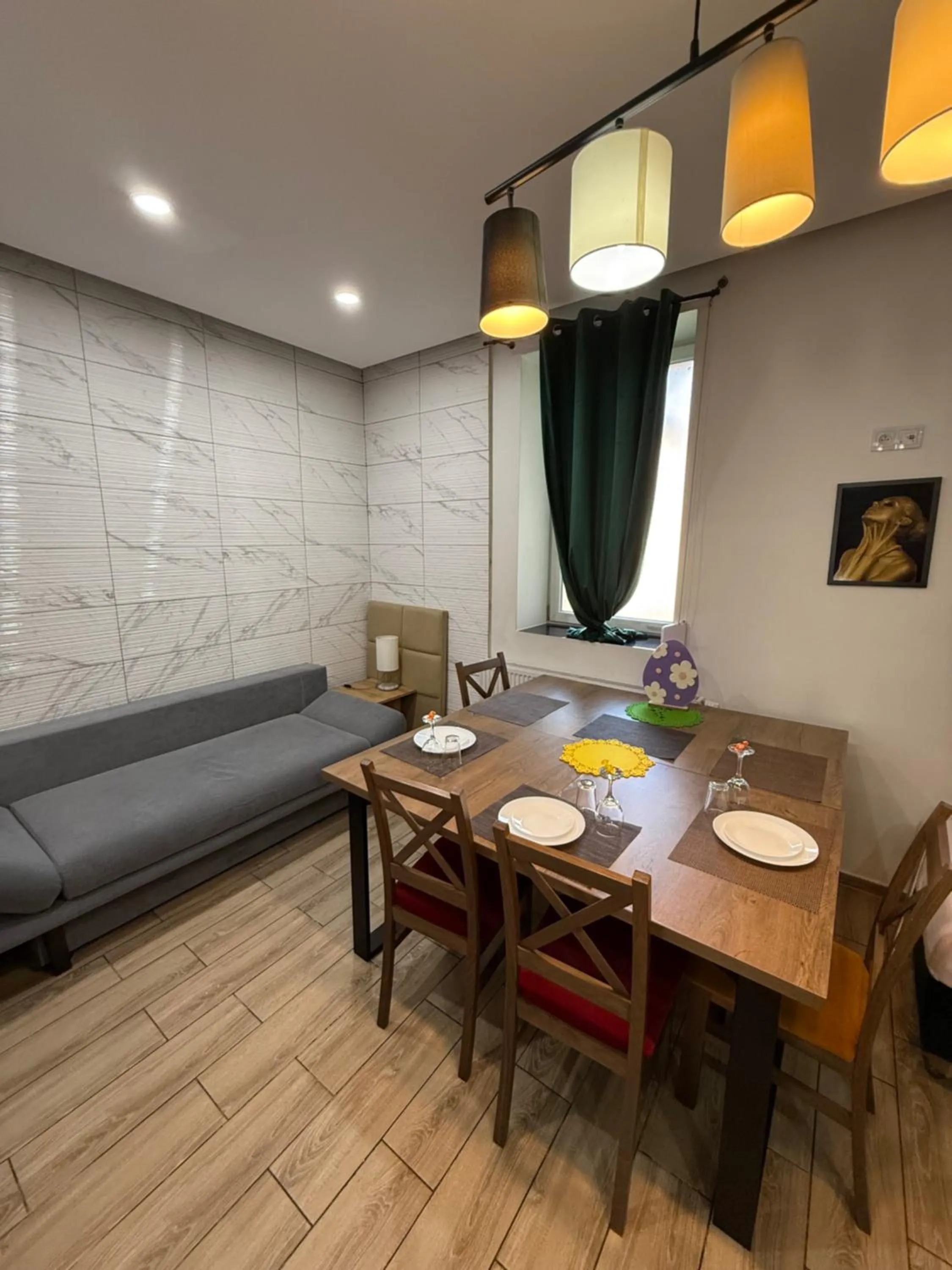 Apartamenty PRETTY WOMAN meldunek samodzielny 24h - noclegi Bytom Chorzów Katowice