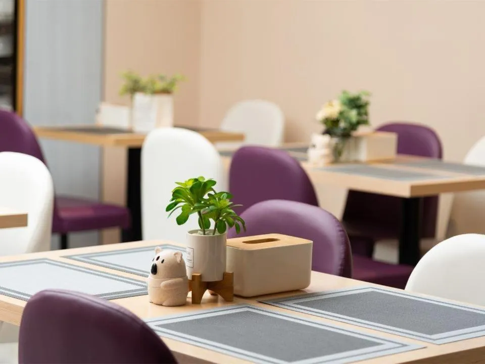 Restaurant/places to eat in Lavande Hotel Guangzhou east railway station Tianpingjia Subway Station Branch