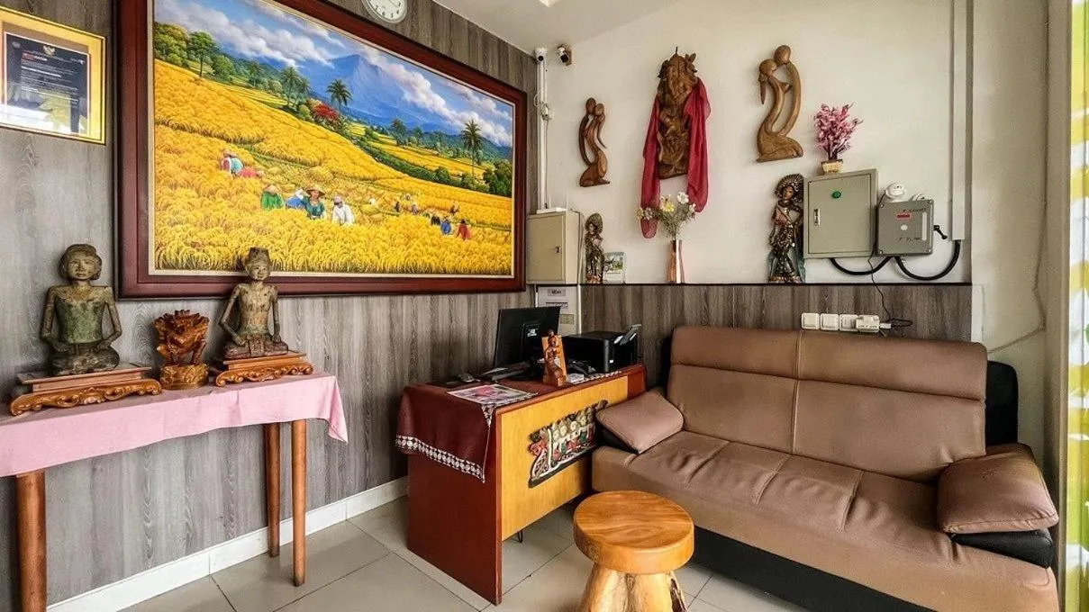 Lobby or reception in The Cabin Tanjung Yogyakarta