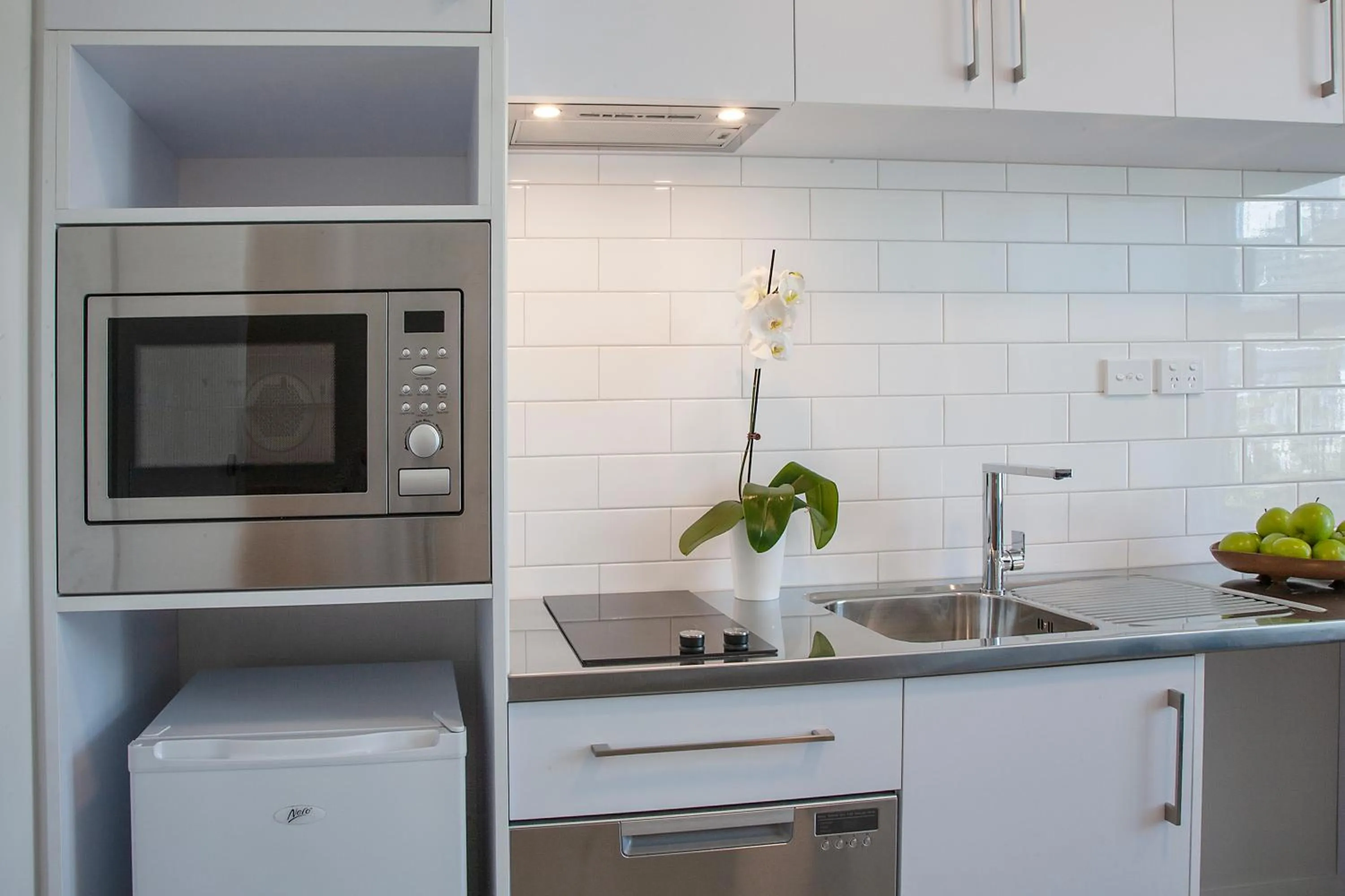 Kitchen or kitchenette in Sojourn Apartment Hotel - Riddiford