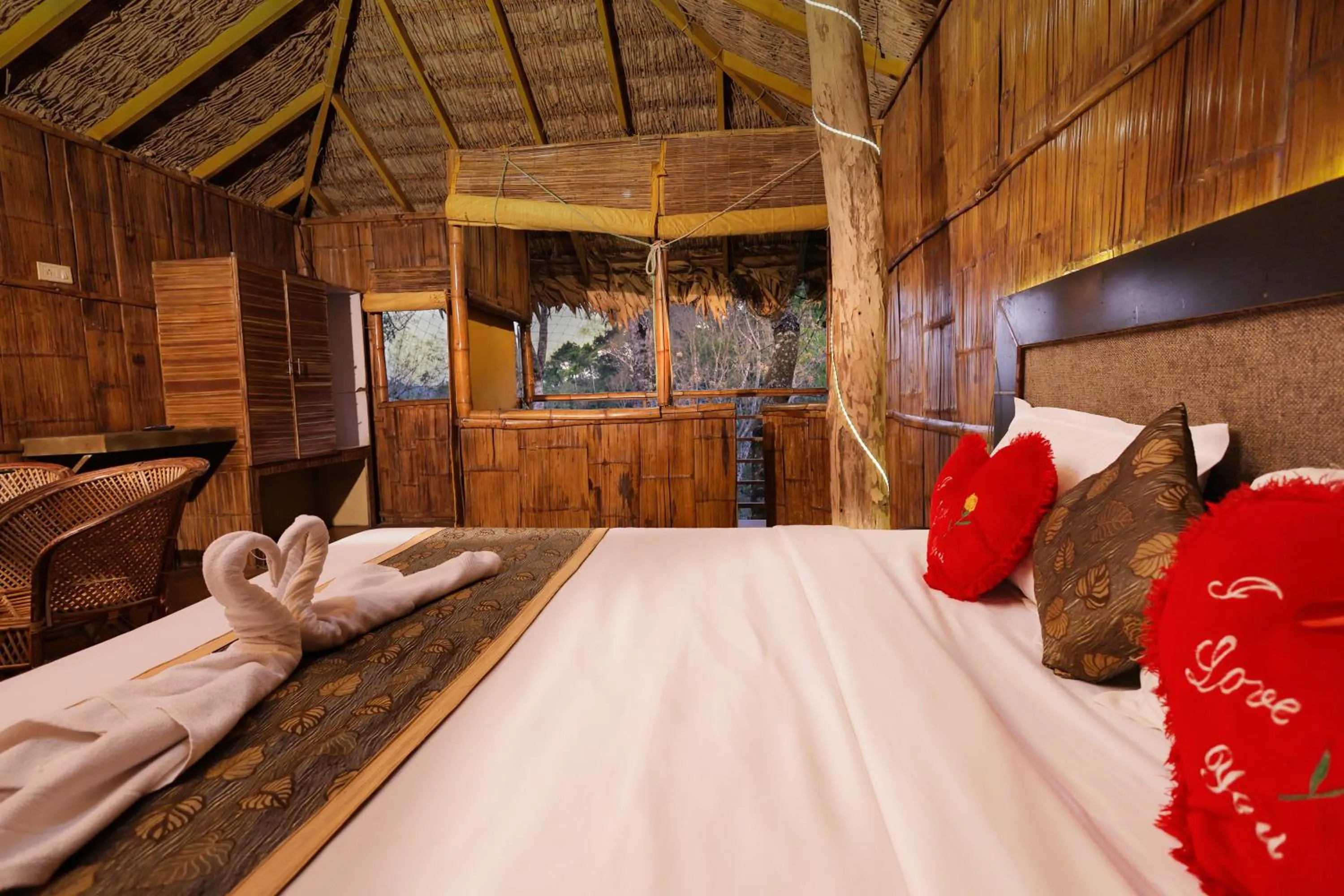 Bed in Green Trees Munnar