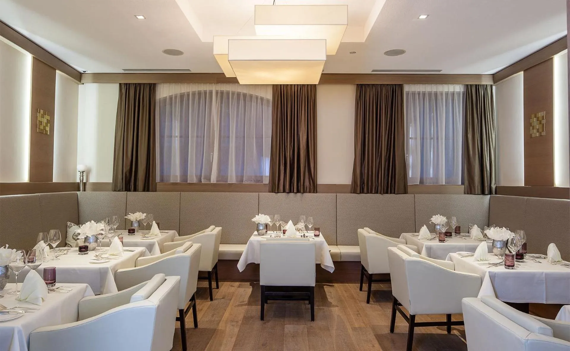 Restaurant/places to eat in Posthotel Walhalla Regensburg Ost