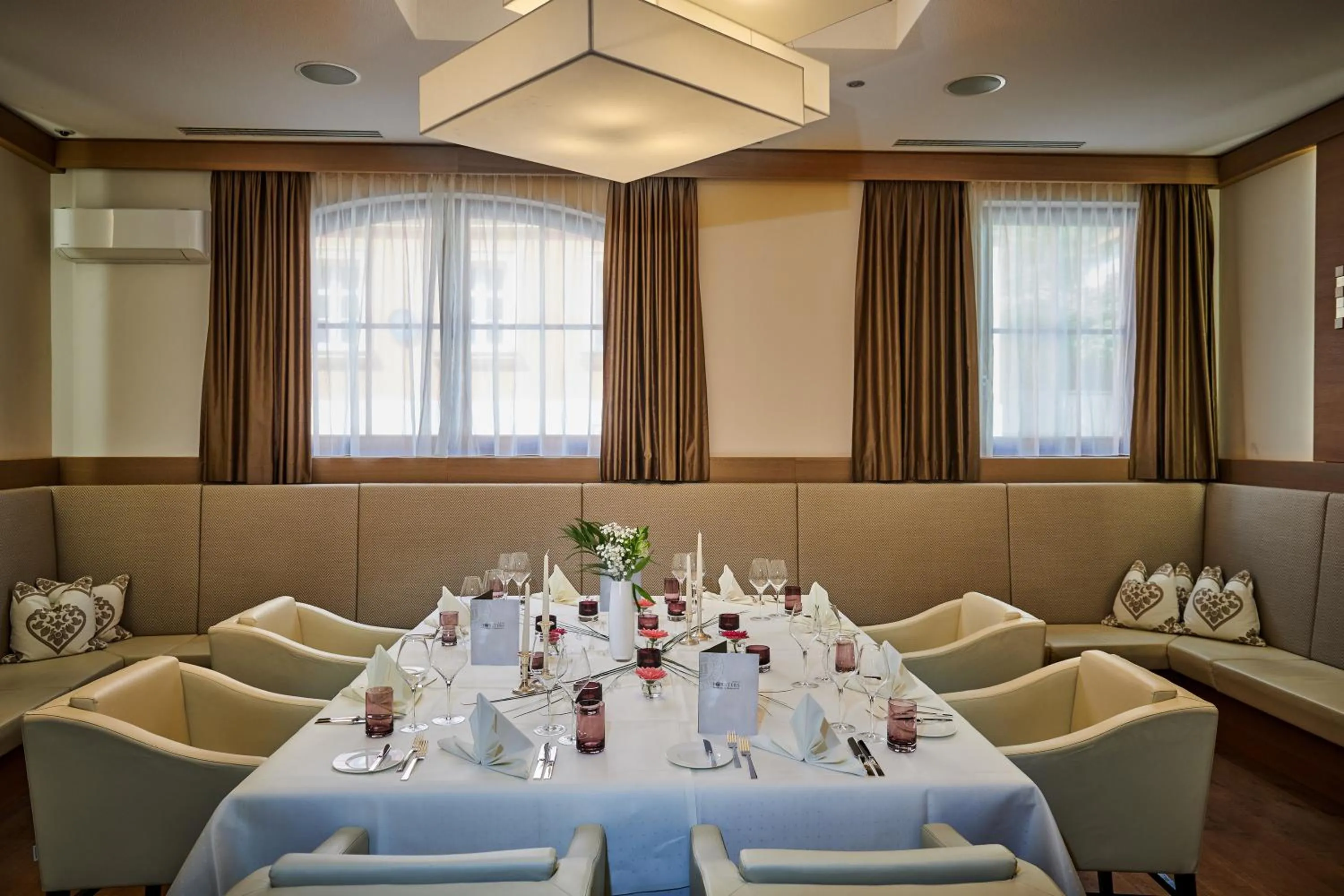 Restaurant/places to eat in Posthotel Walhalla Regensburg Ost