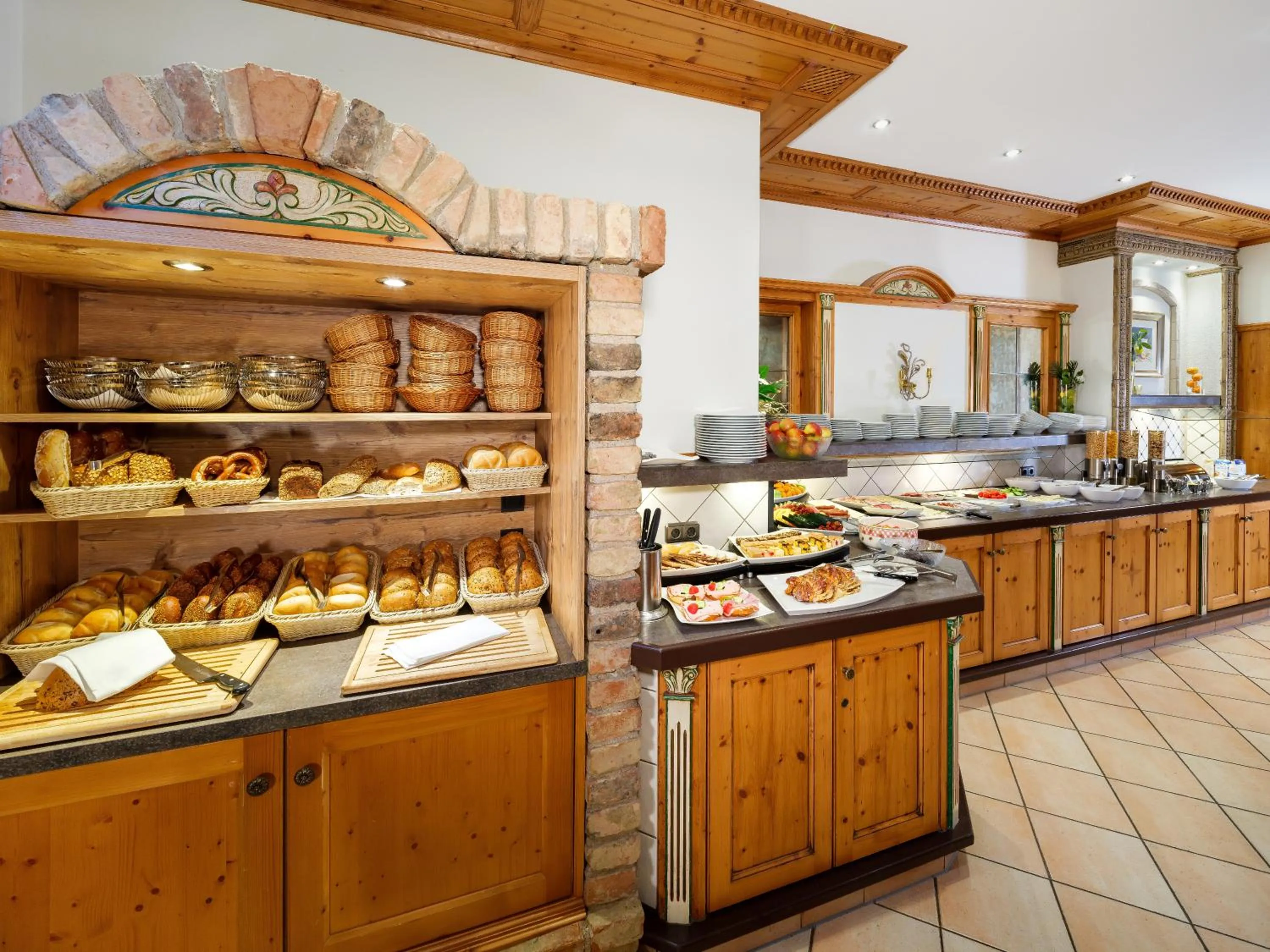 Buffet breakfast in Posthotel Walhalla Regensburg Ost