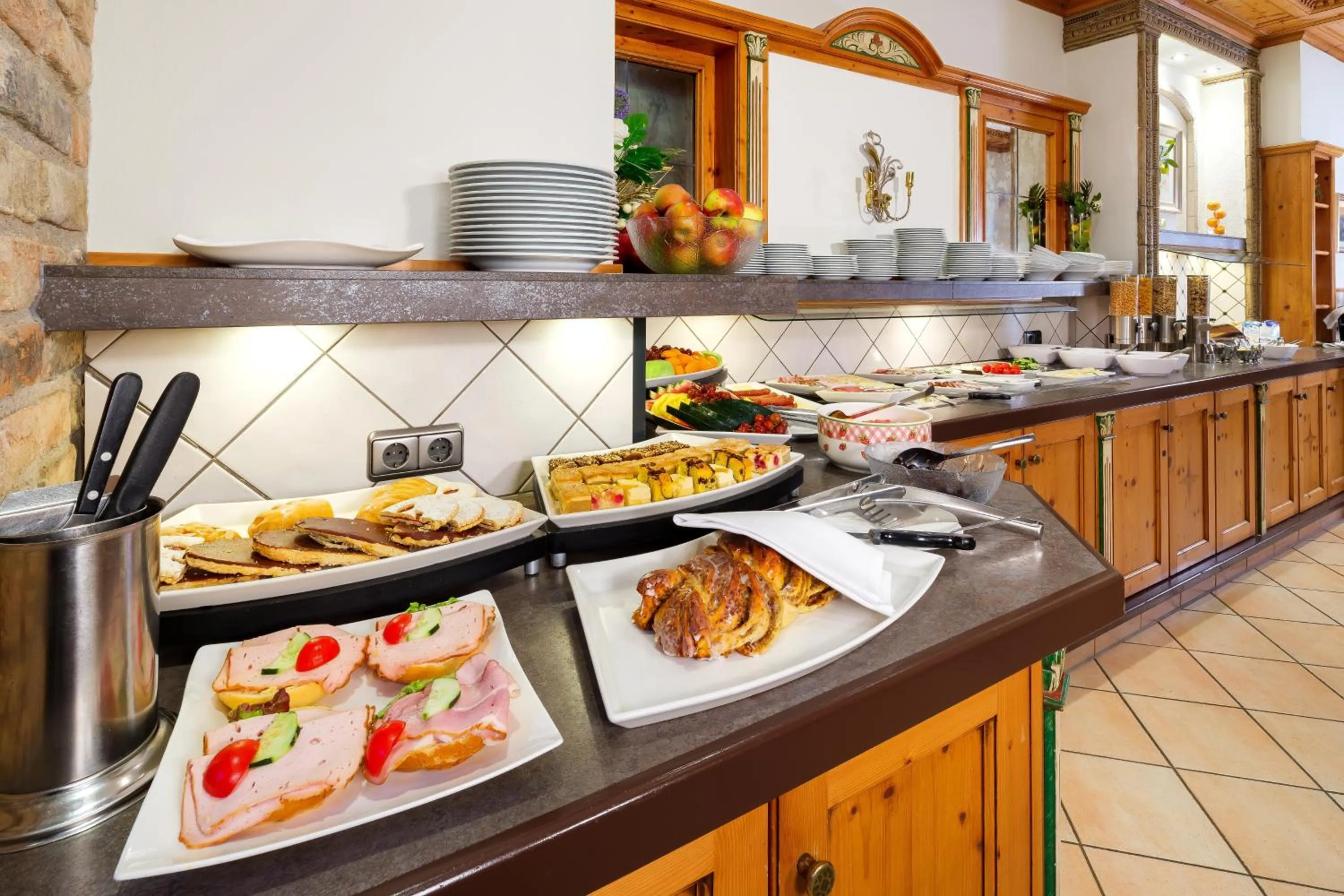 Buffet breakfast in Posthotel Walhalla Regensburg Ost