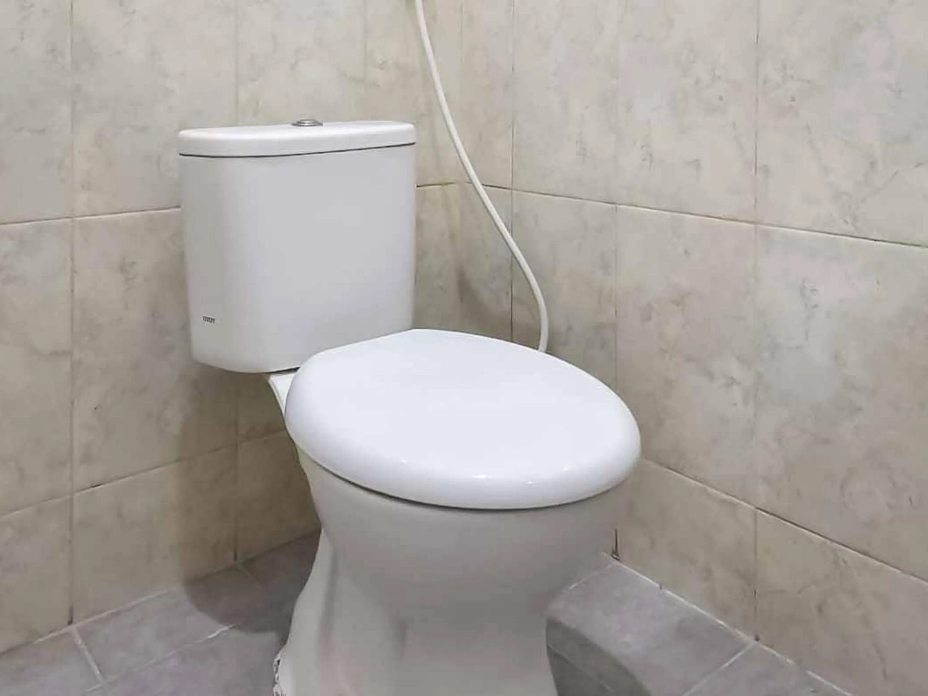 Toilet in Wisma Talenta Mitra RedDoorz