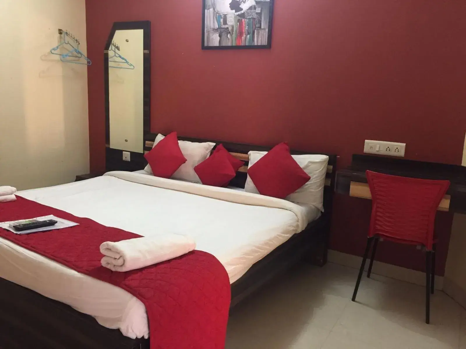 Deluxe Double or Twin Room in Igatpuri Hills Retreat Deluxe Double or Twin Room in Igatpuri Hills Retreat