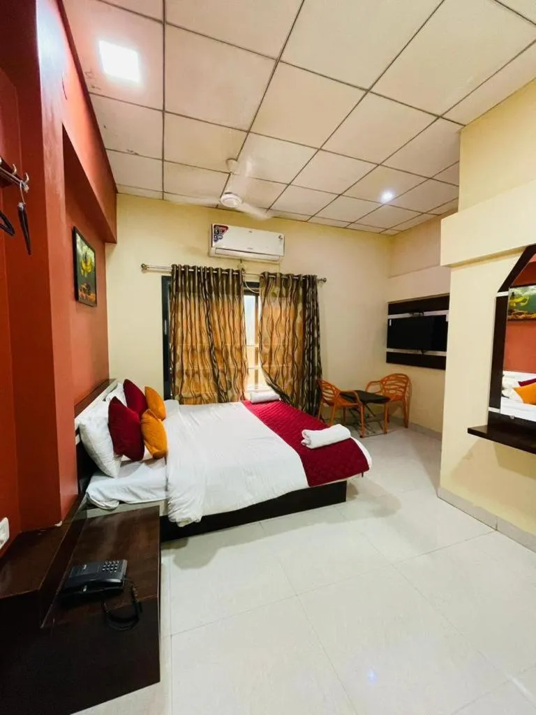 Bed in Igatpuri Hills Retreat