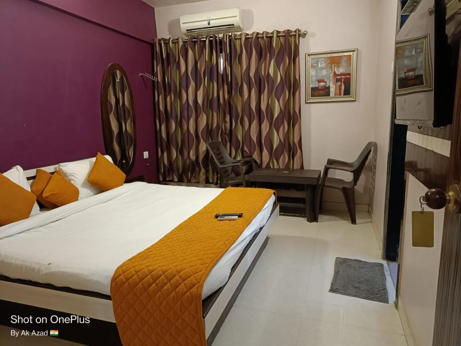 Bed in Igatpuri Hills Retreat
