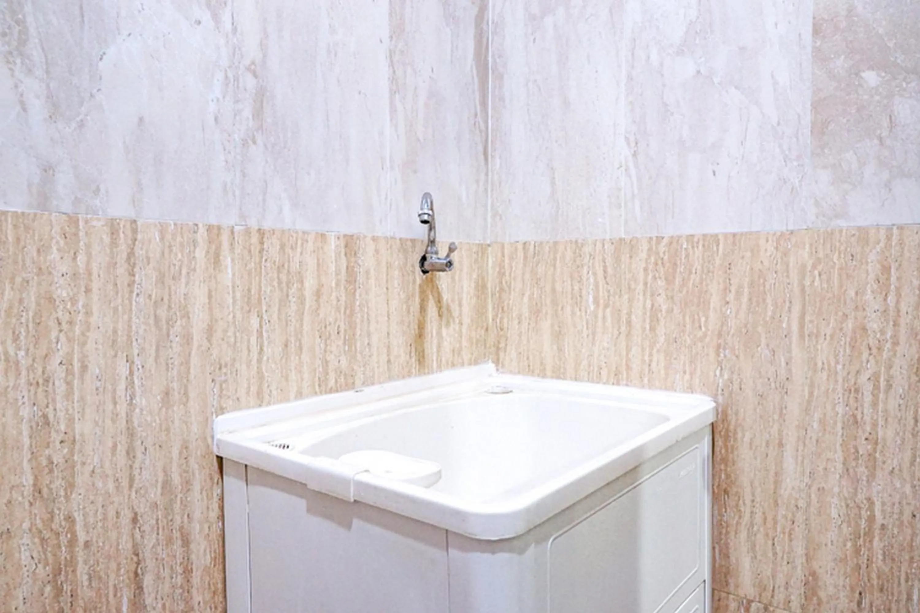 RedDoorz @ Citraland Surabaya