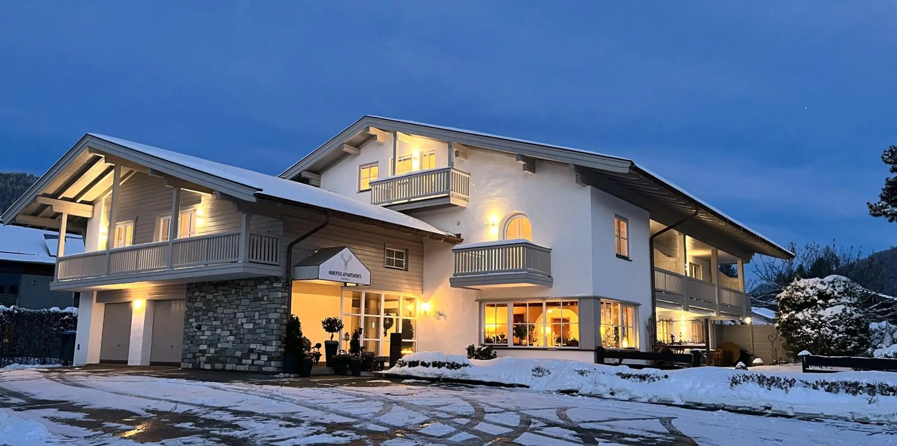 Property building in Hubertus Appartements Inzell