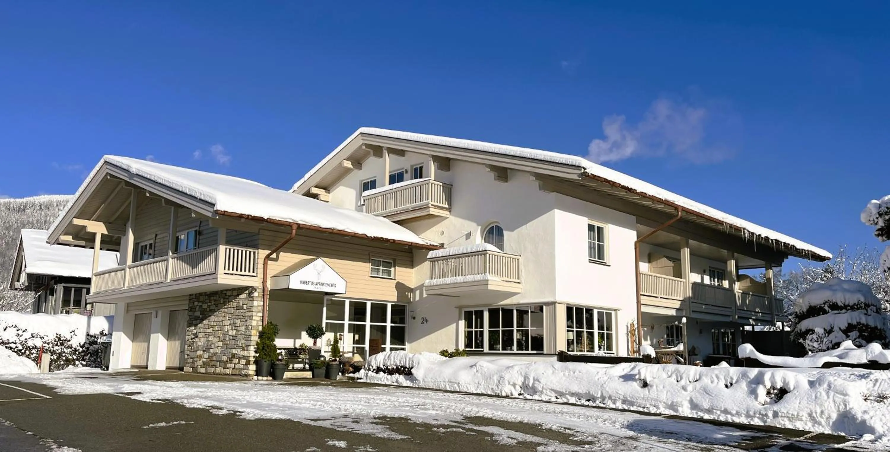 Property building in Hubertus Appartements Inzell