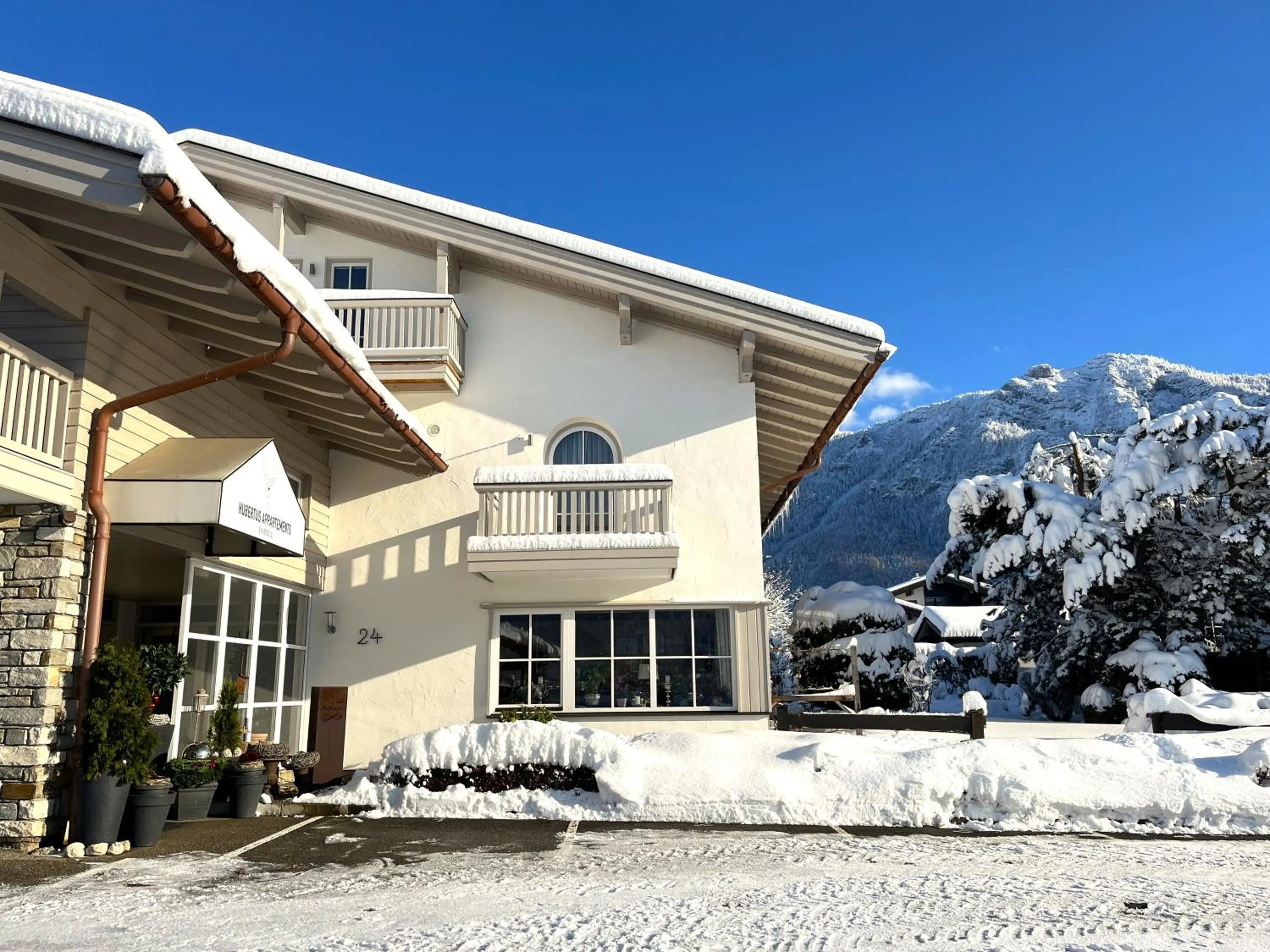 Property building in Hubertus Appartements Inzell