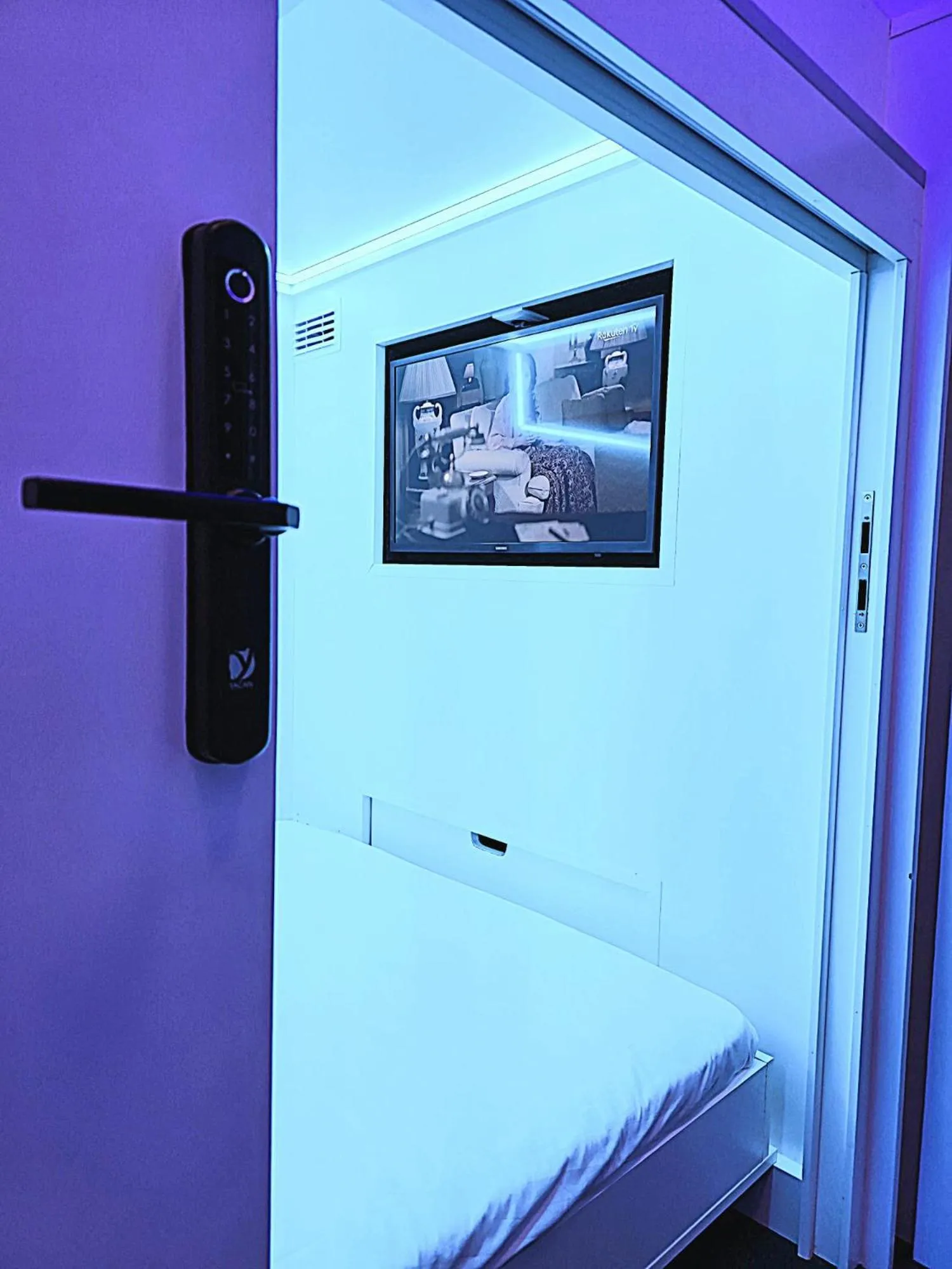 Bed in Modular Rooms