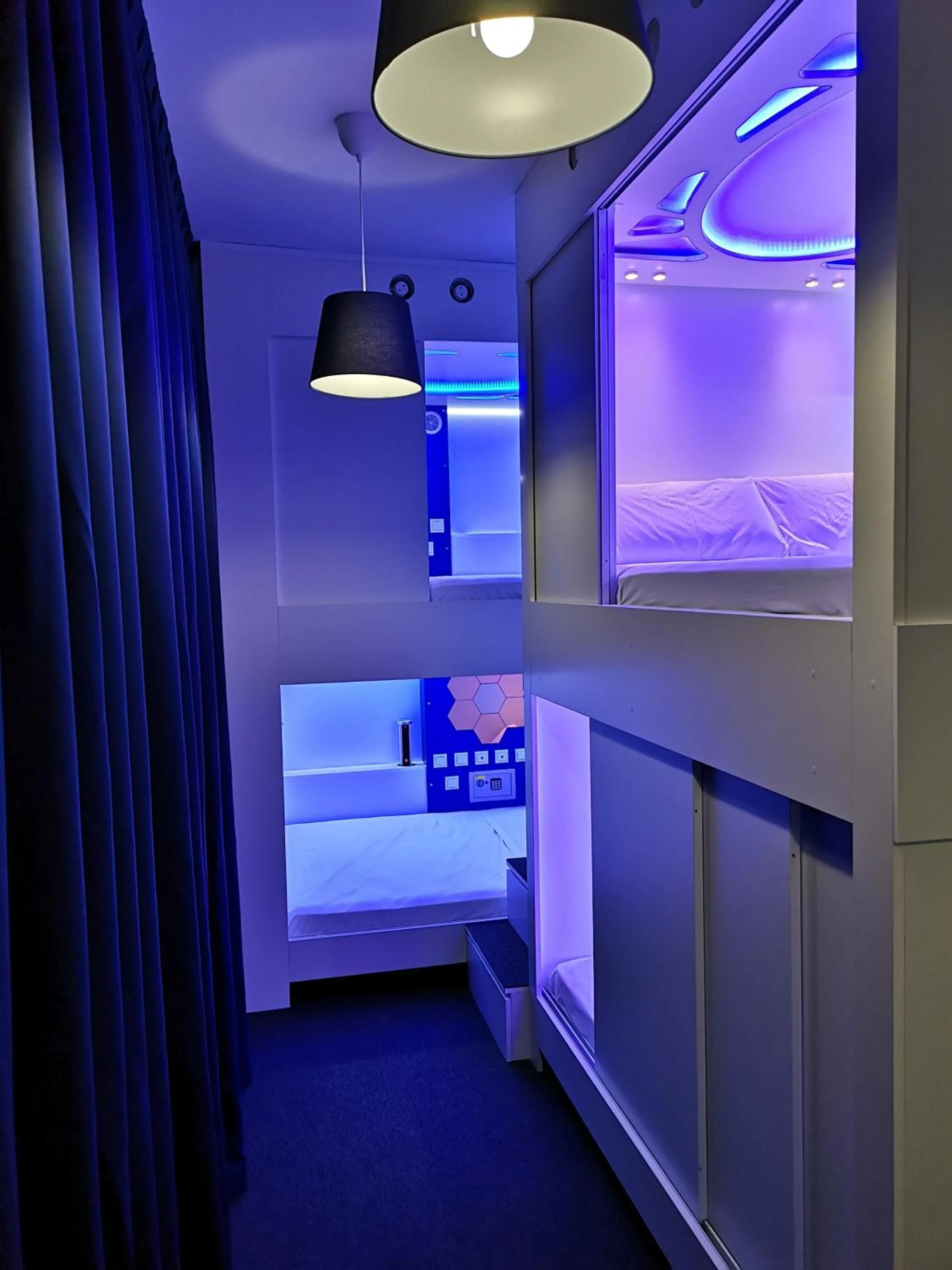 Bed in Modular Rooms