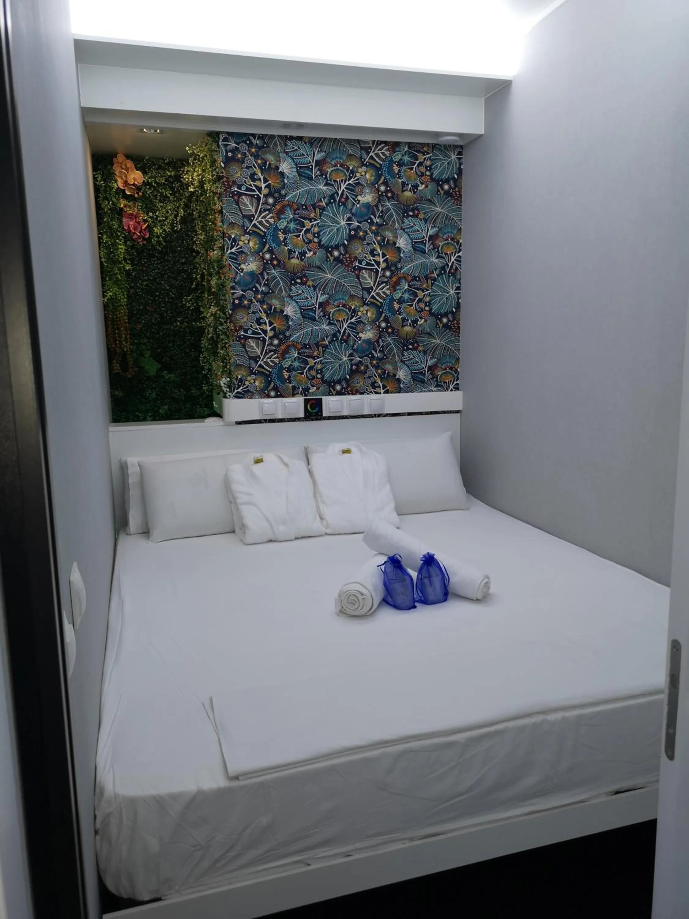 Bed in Modular Rooms