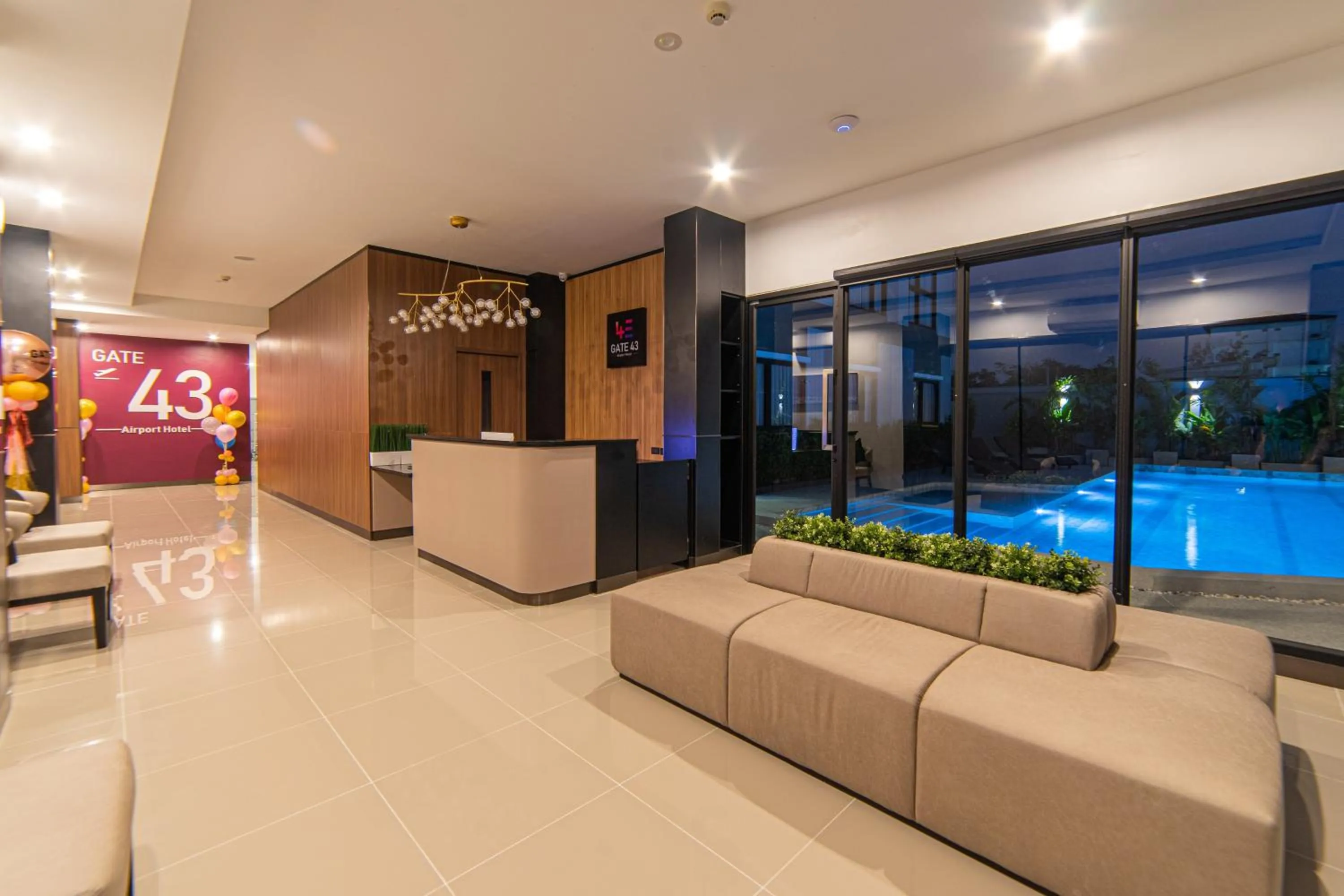 Lobby or reception in Gate43 Airport Hotel