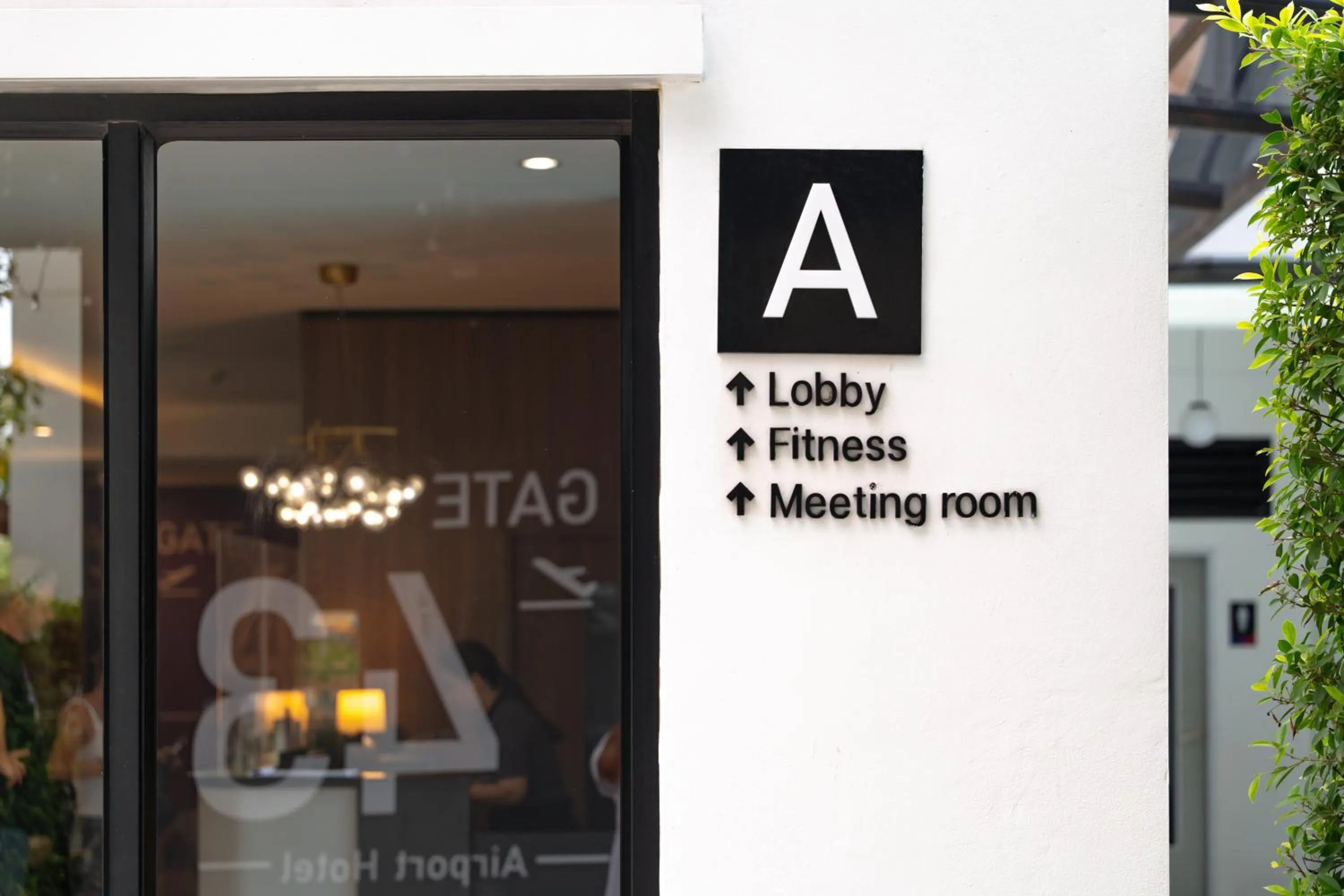 Lobby or reception in Gate43 Airport Hotel