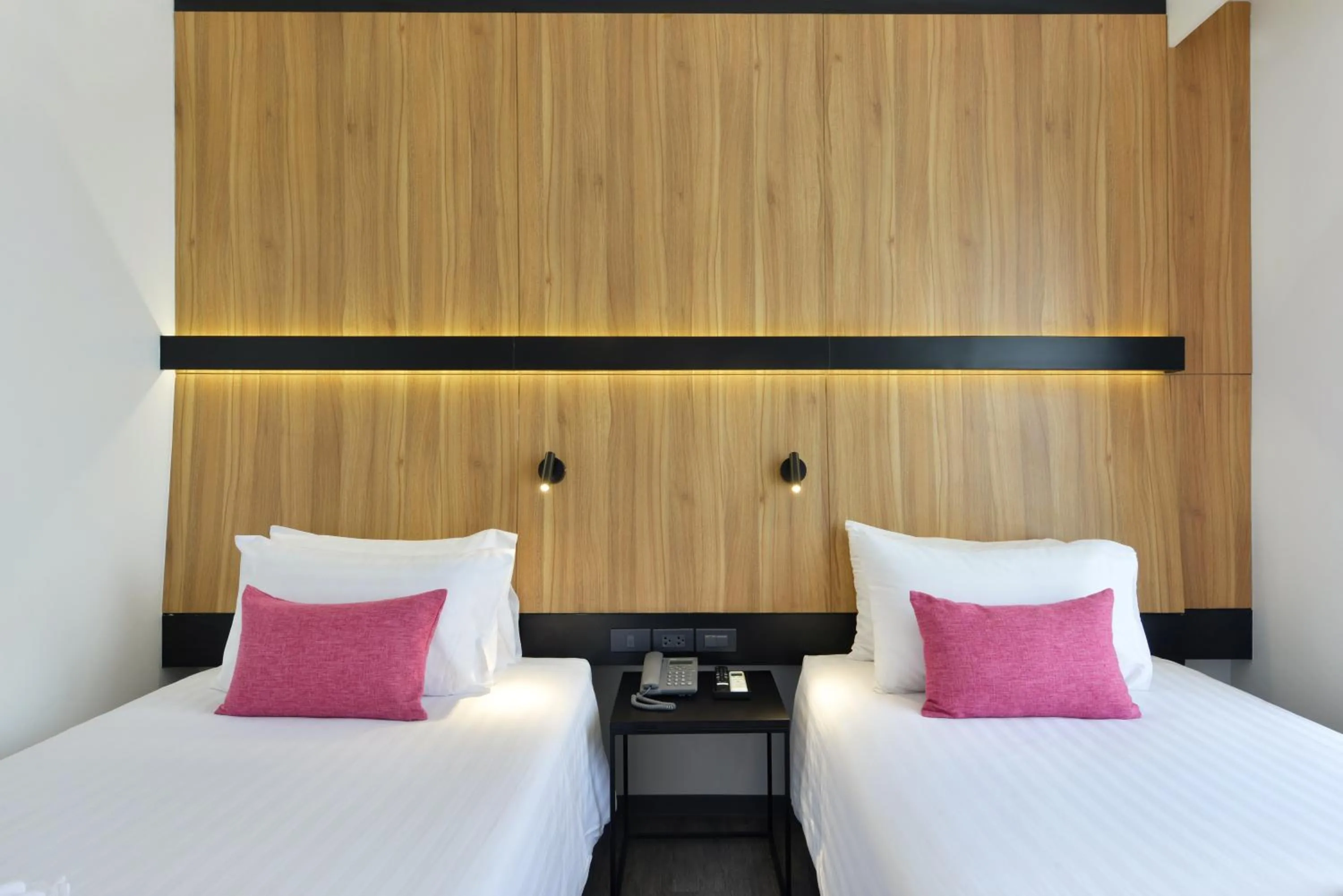 Bed in Gate43 Airport Hotel