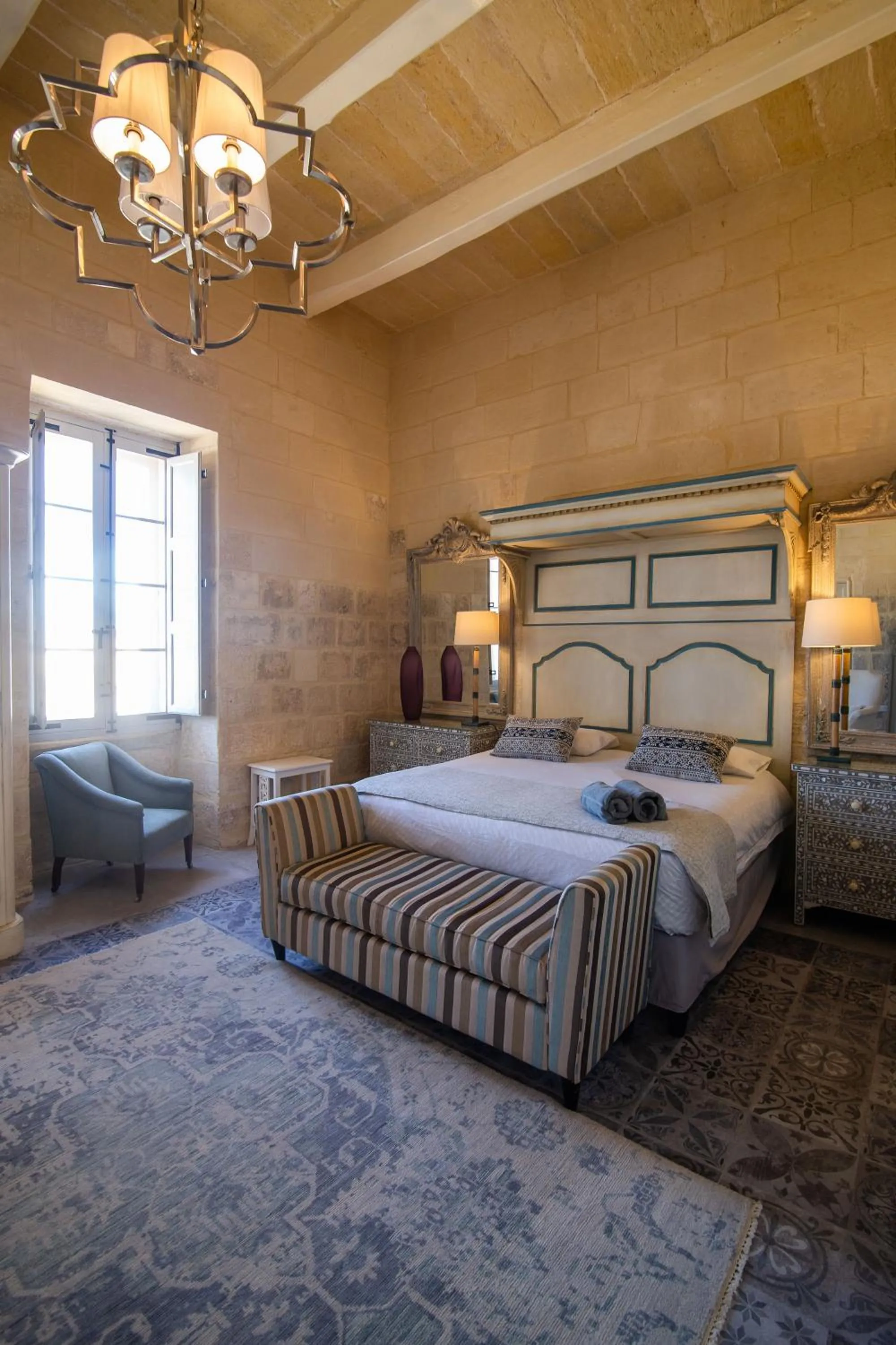 Bedroom, Bed in Palazzino Birgu Host Family Bed and Breakfast