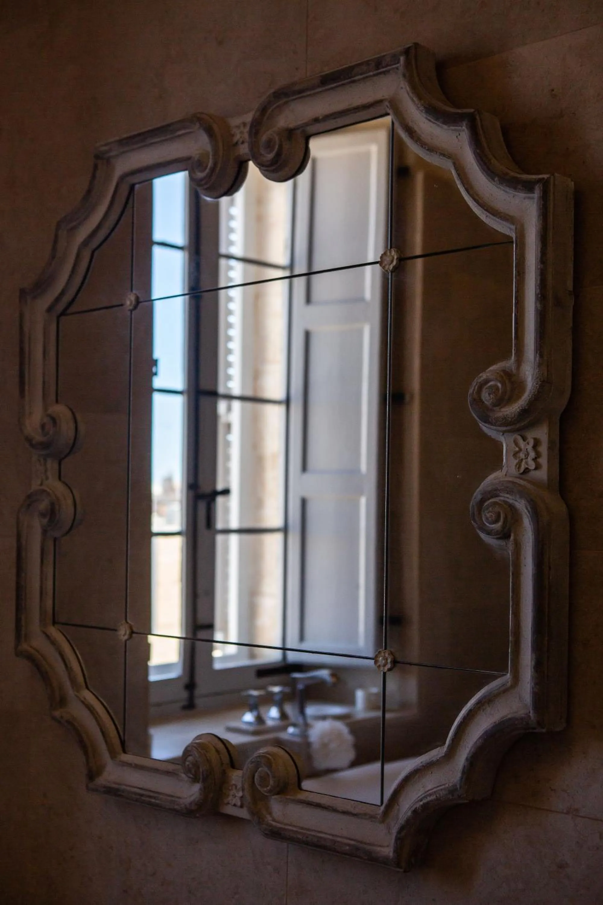 Bathroom in Palazzino Birgu Host Family Bed and Breakfast