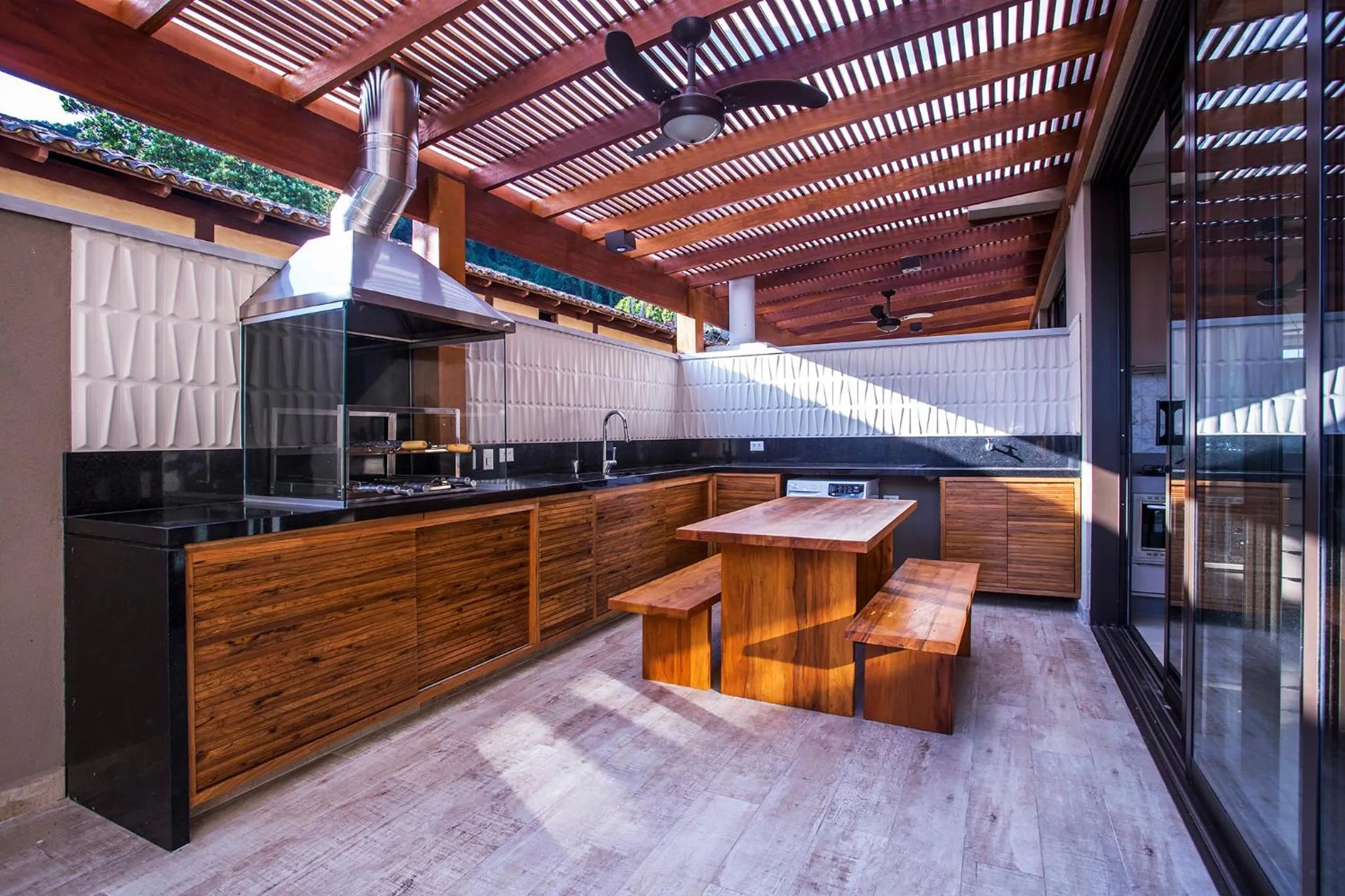 BBQ facilities in Residencial Marina Del Sol