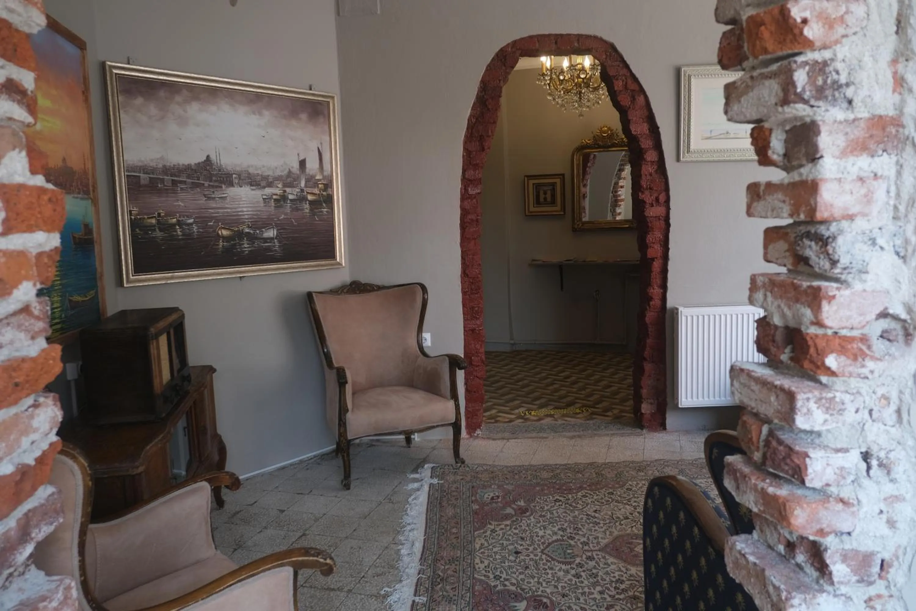 Communal lounge/ TV room in Bahaus Guesthouse Hostel