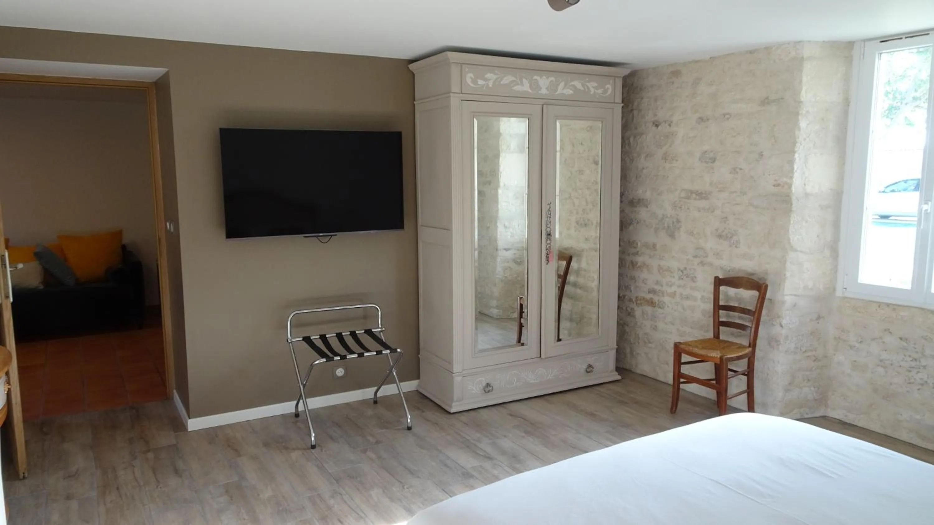 TV and multimedia in Campagne Océan