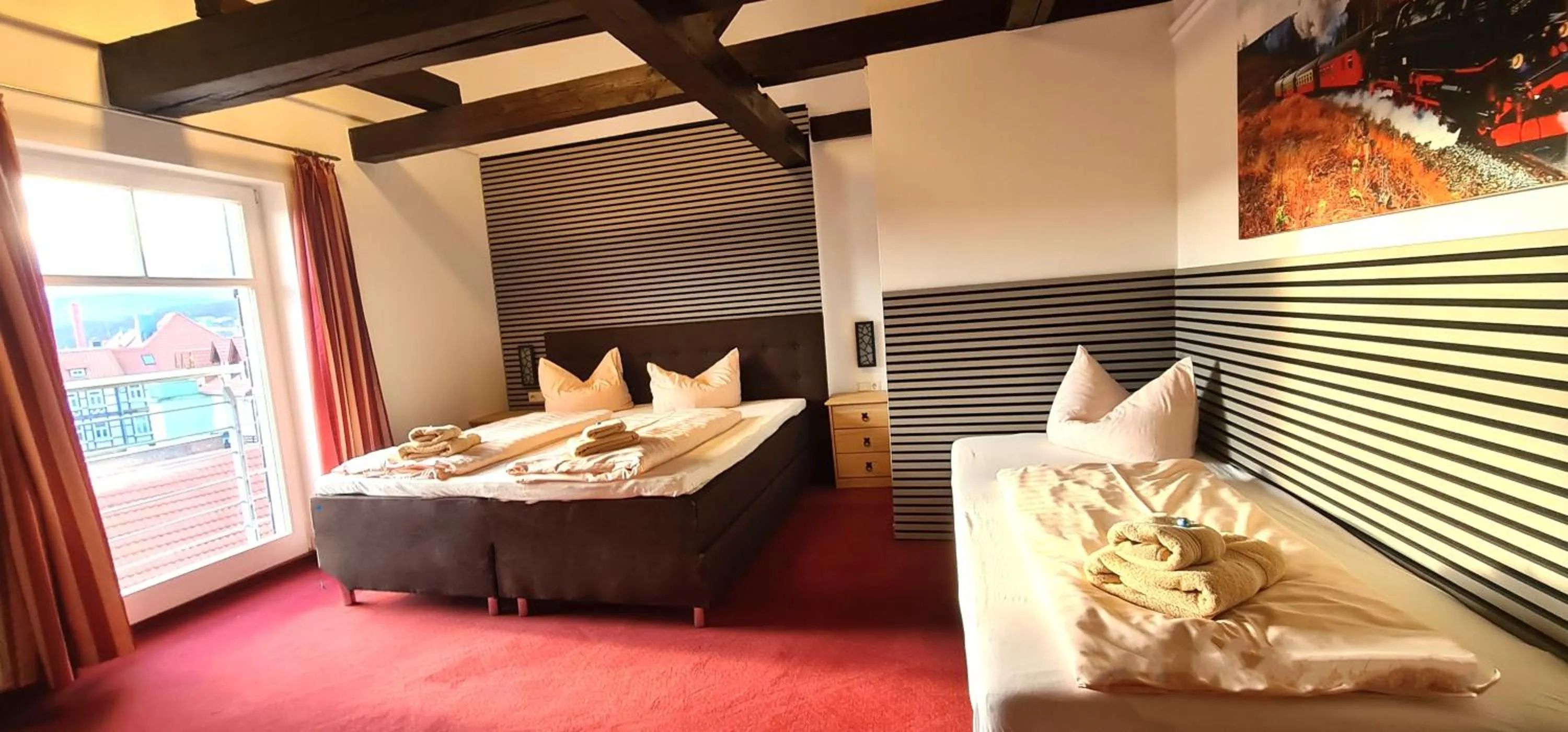 Photo of the whole room, Bed in Apart Hotel Wernigerode