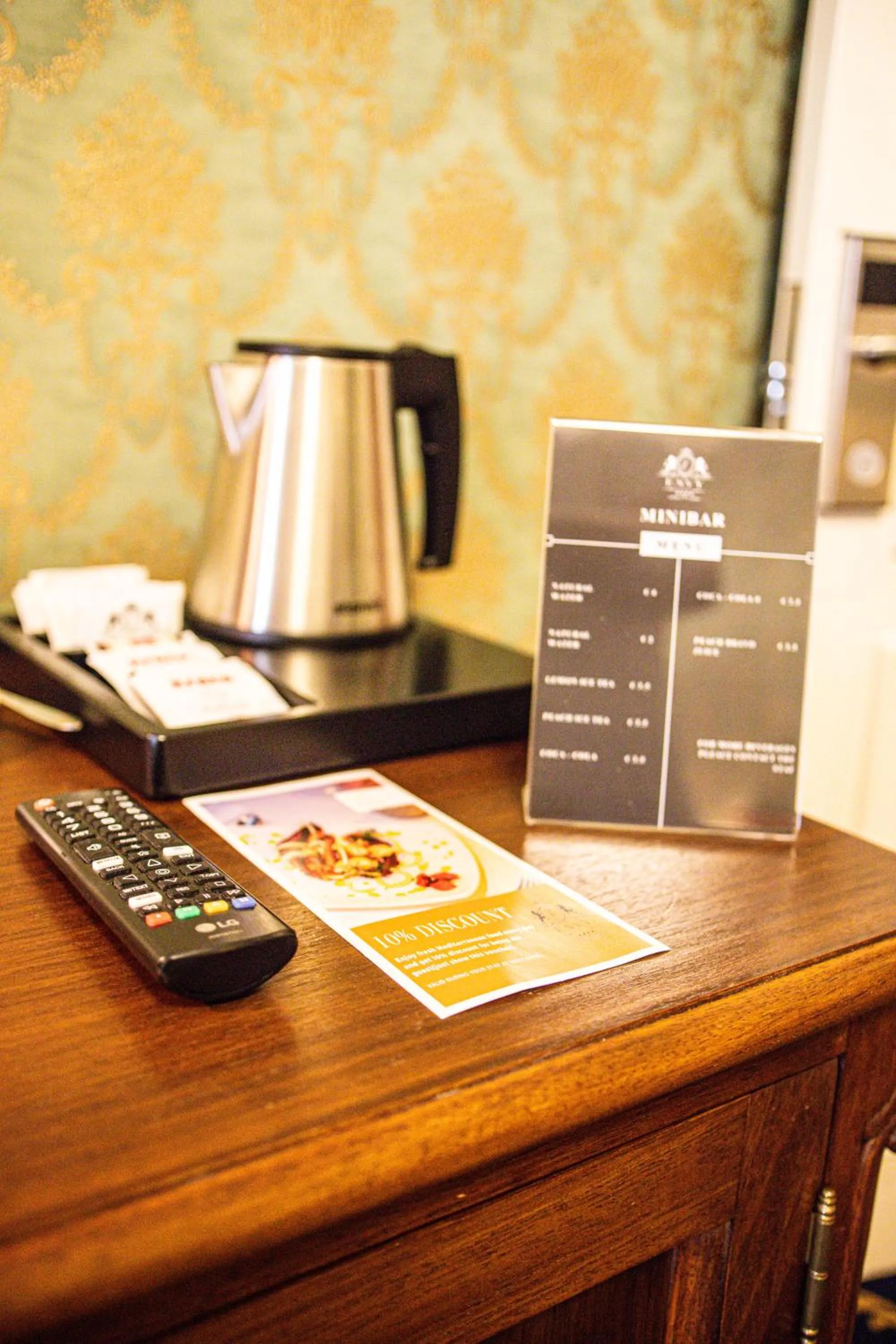 Food and drinks in Envy Hotel