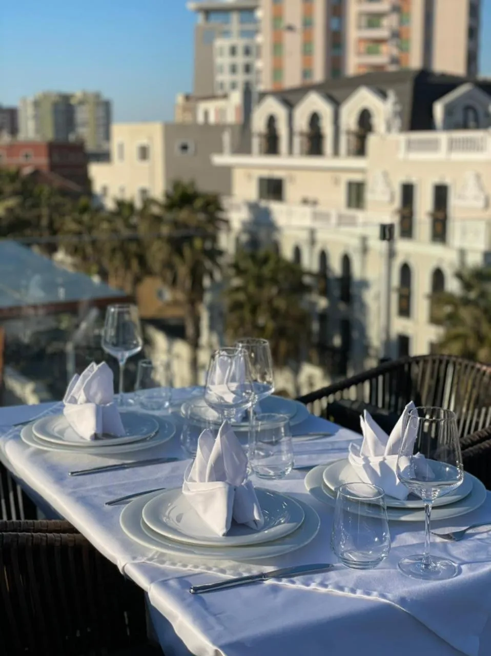 Restaurant/places to eat in Envy Hotel