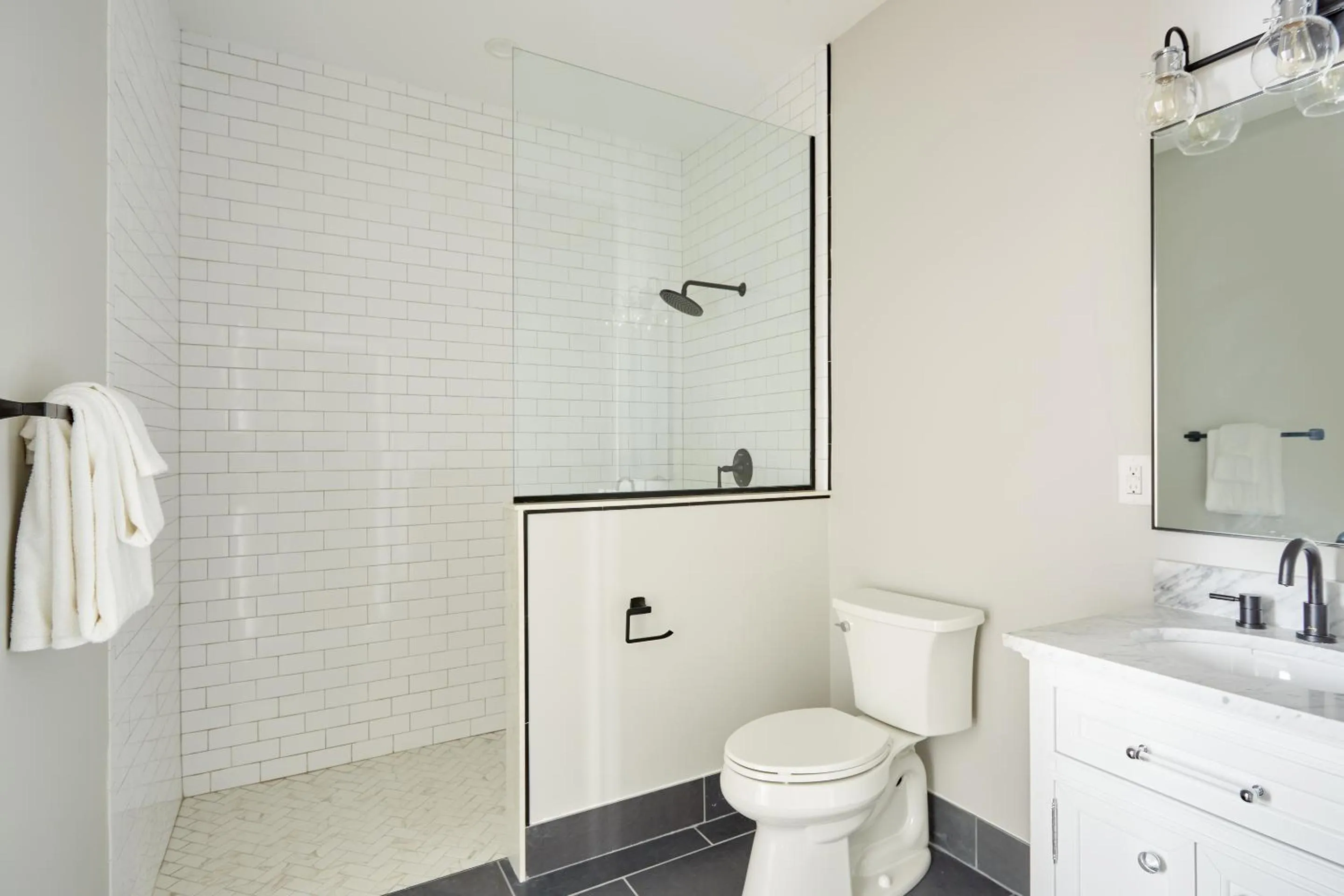 Sonder Baronne Manor