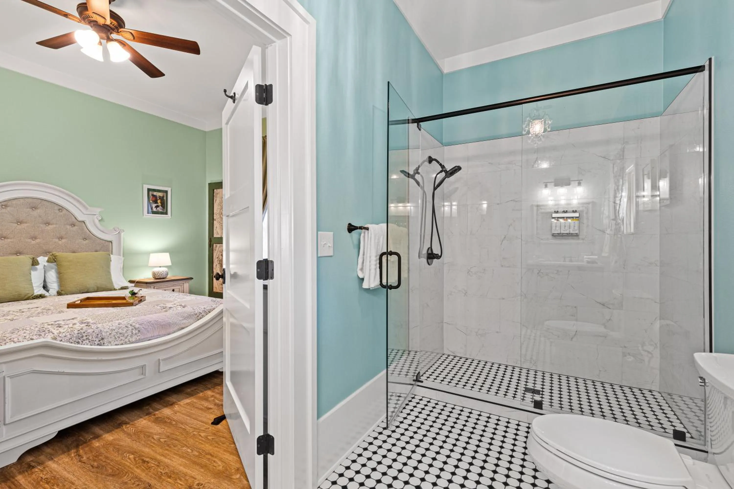 Bed in The Steamboat Inn