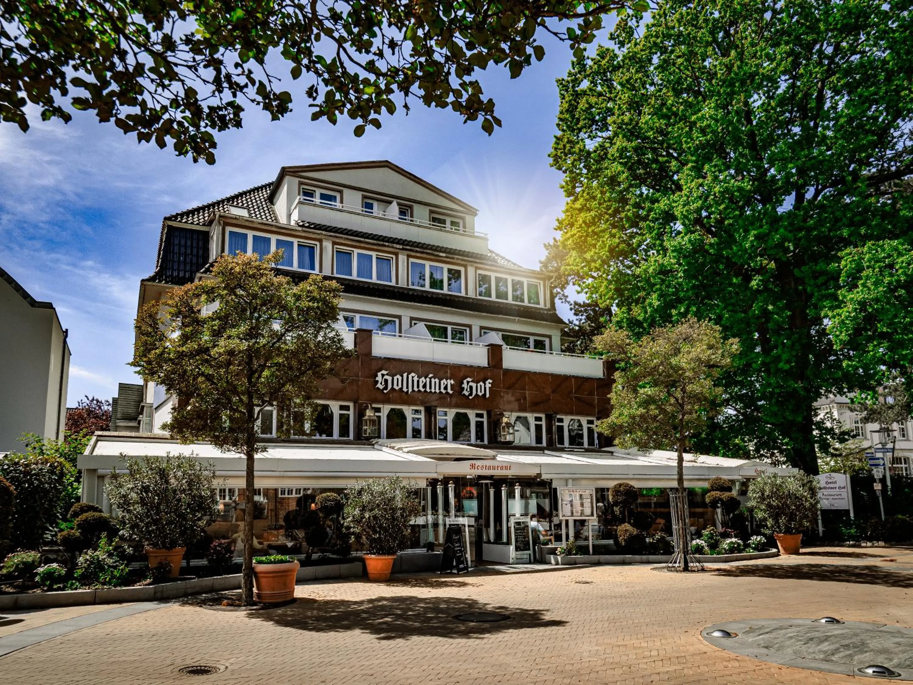 Property building in Hotel Holsteiner Hof - Timmendorfer Strand