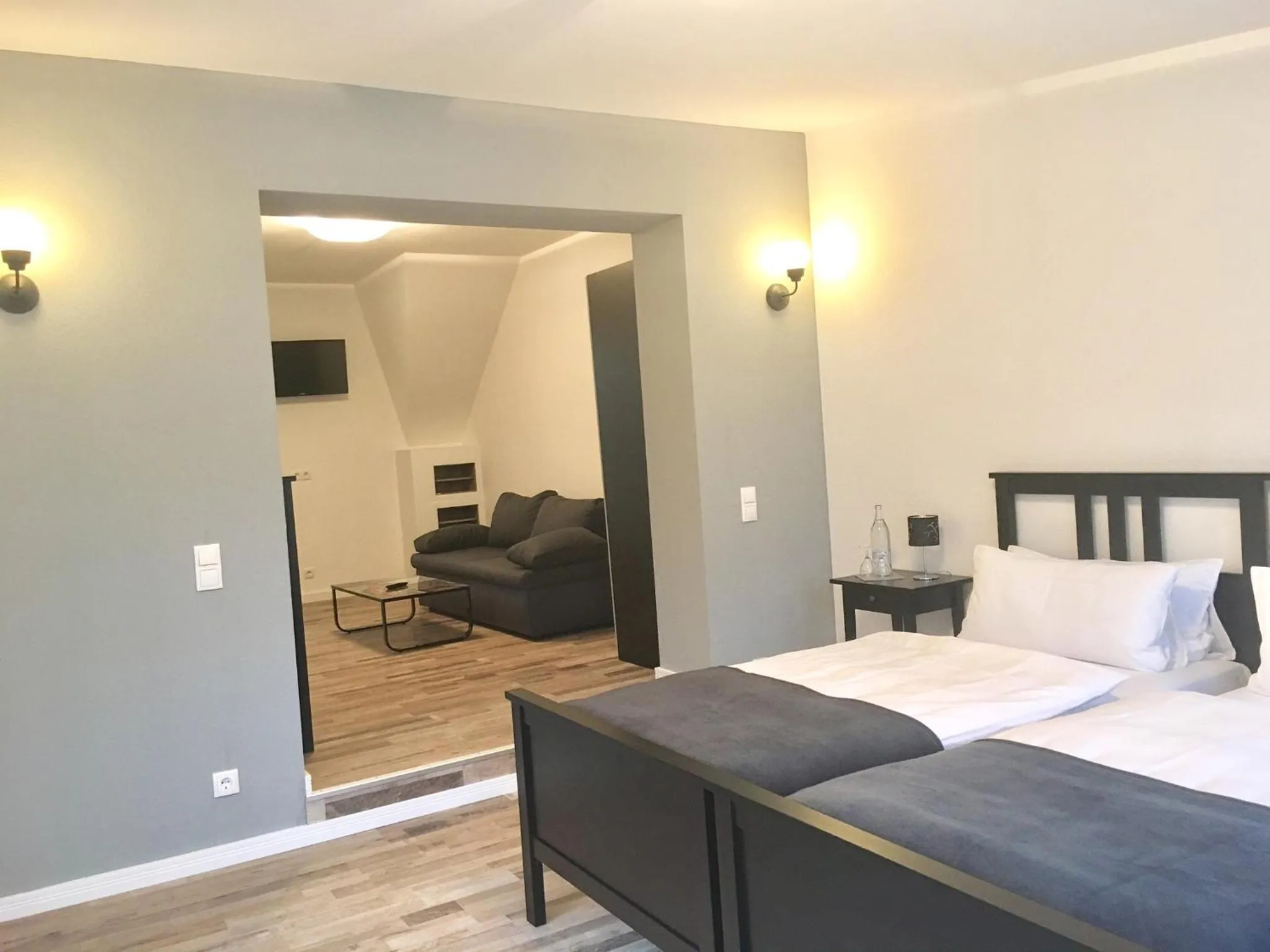 Photo of the whole room, Bed in Hotel Schwarzes Ross