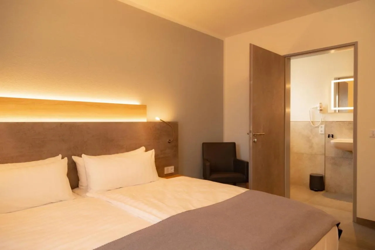 Bed in Hotel Schwarzes Ross