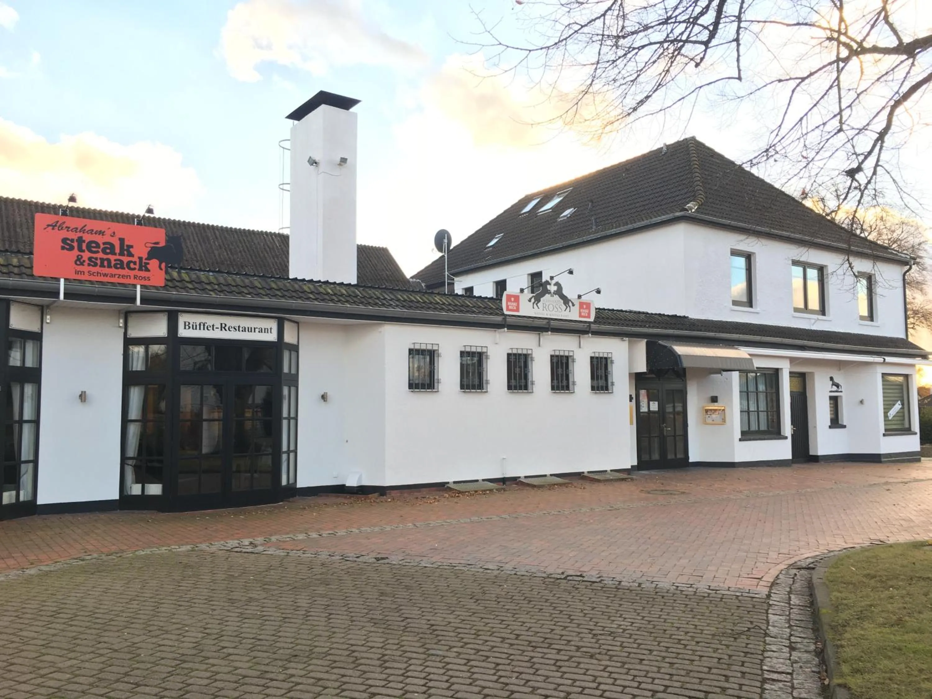 Property building in Hotel Schwarzes Ross