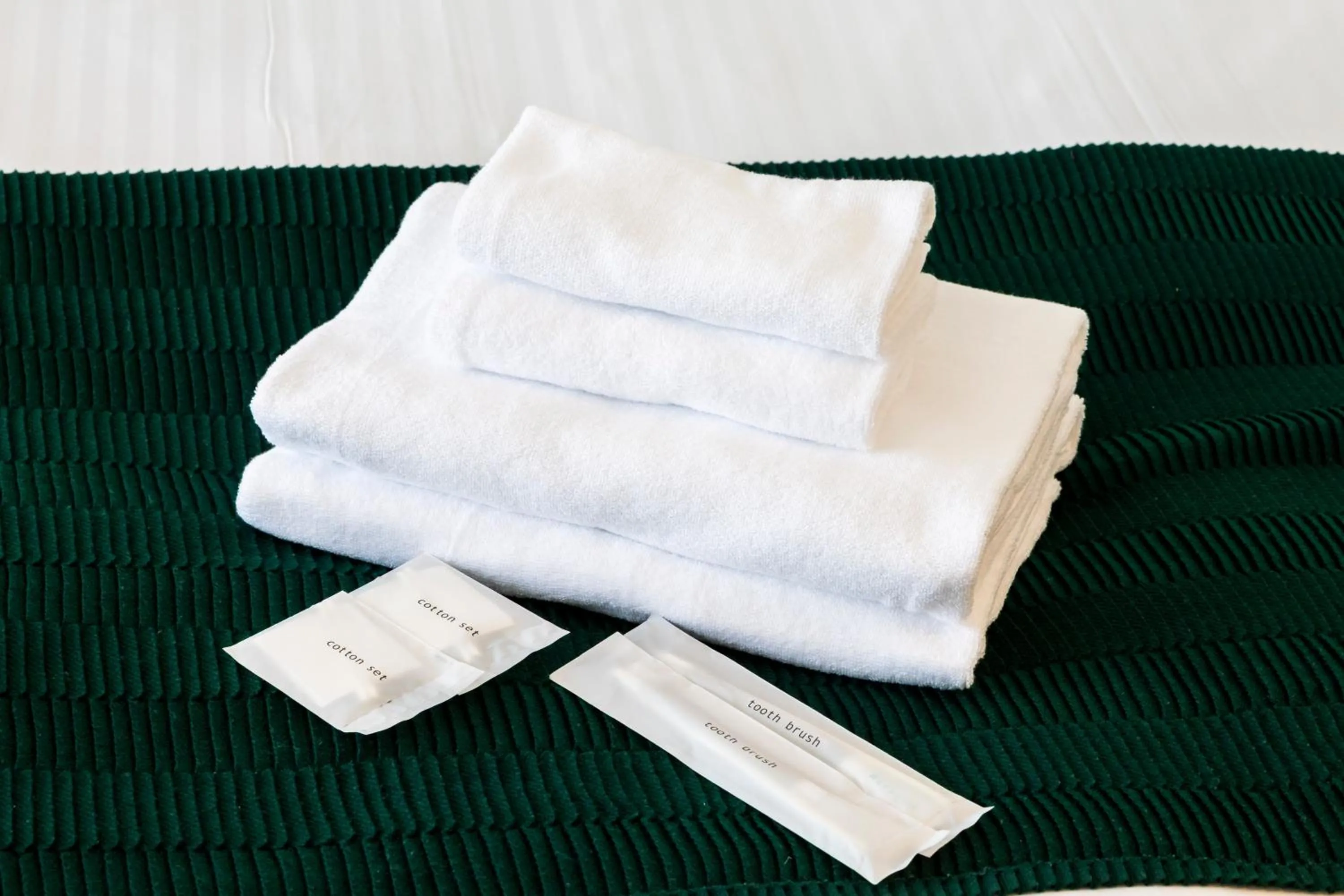 Bathroom, Bed in Riverside Inn Hakata