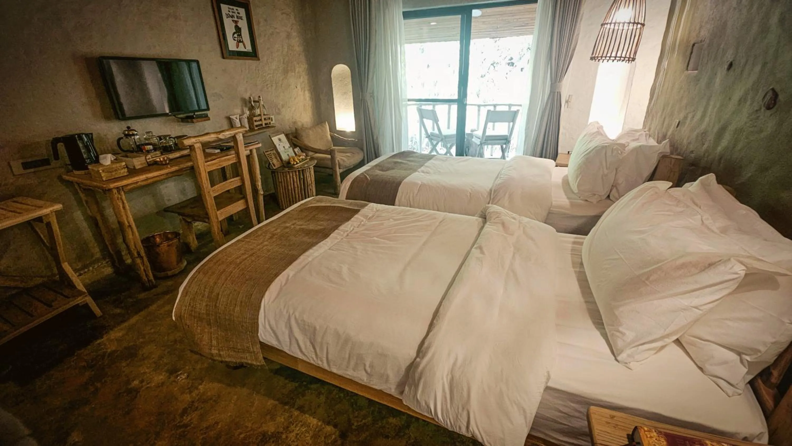 Bedroom, Bed in Barahi Jungle Lodge