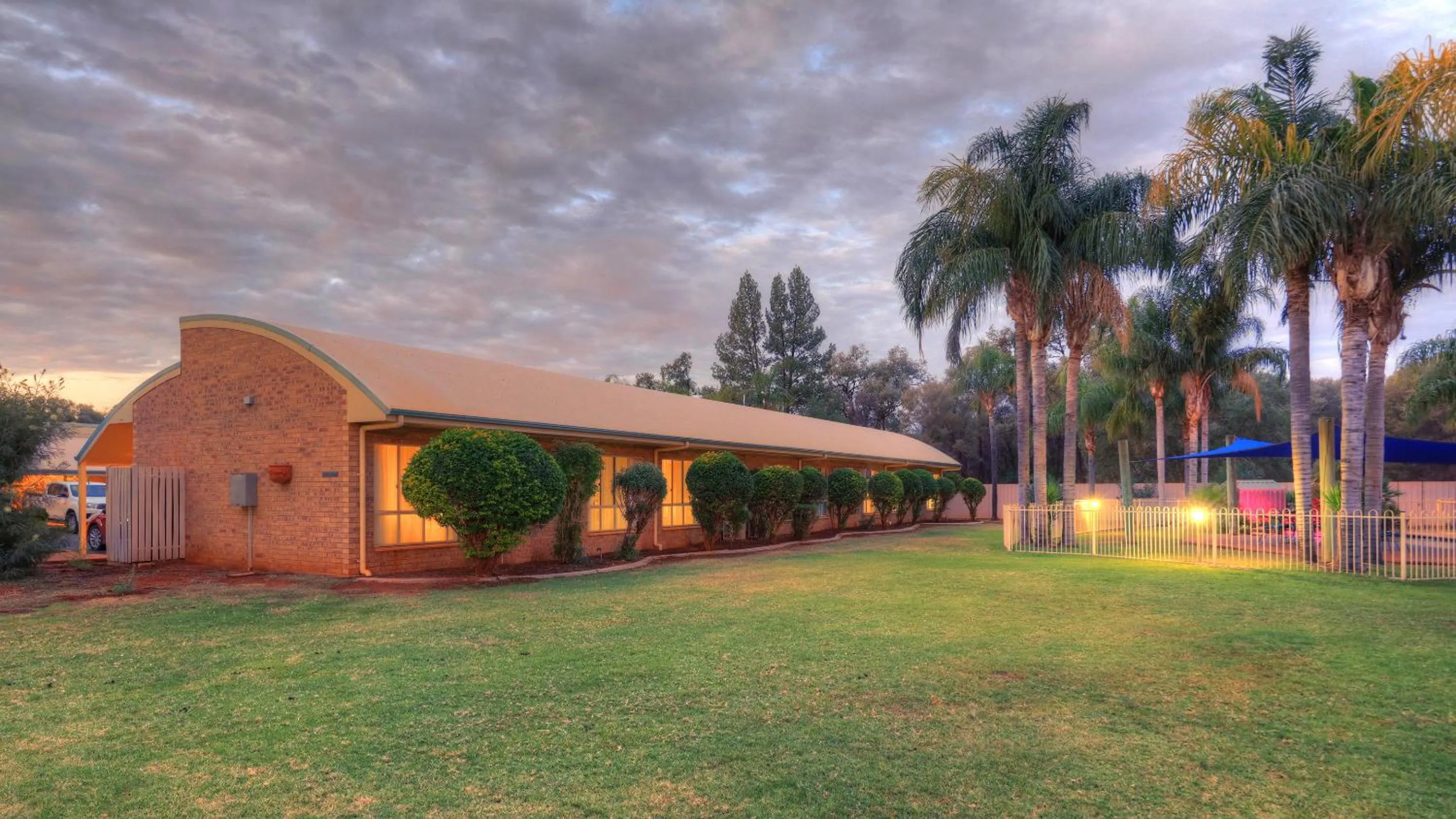 Mulga Country Motor Inn