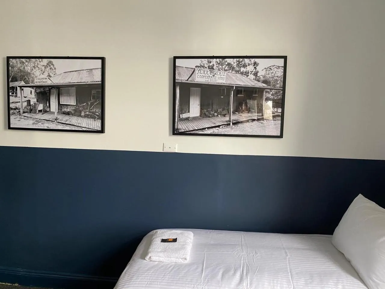 Bed in Royal Hotel Oberon