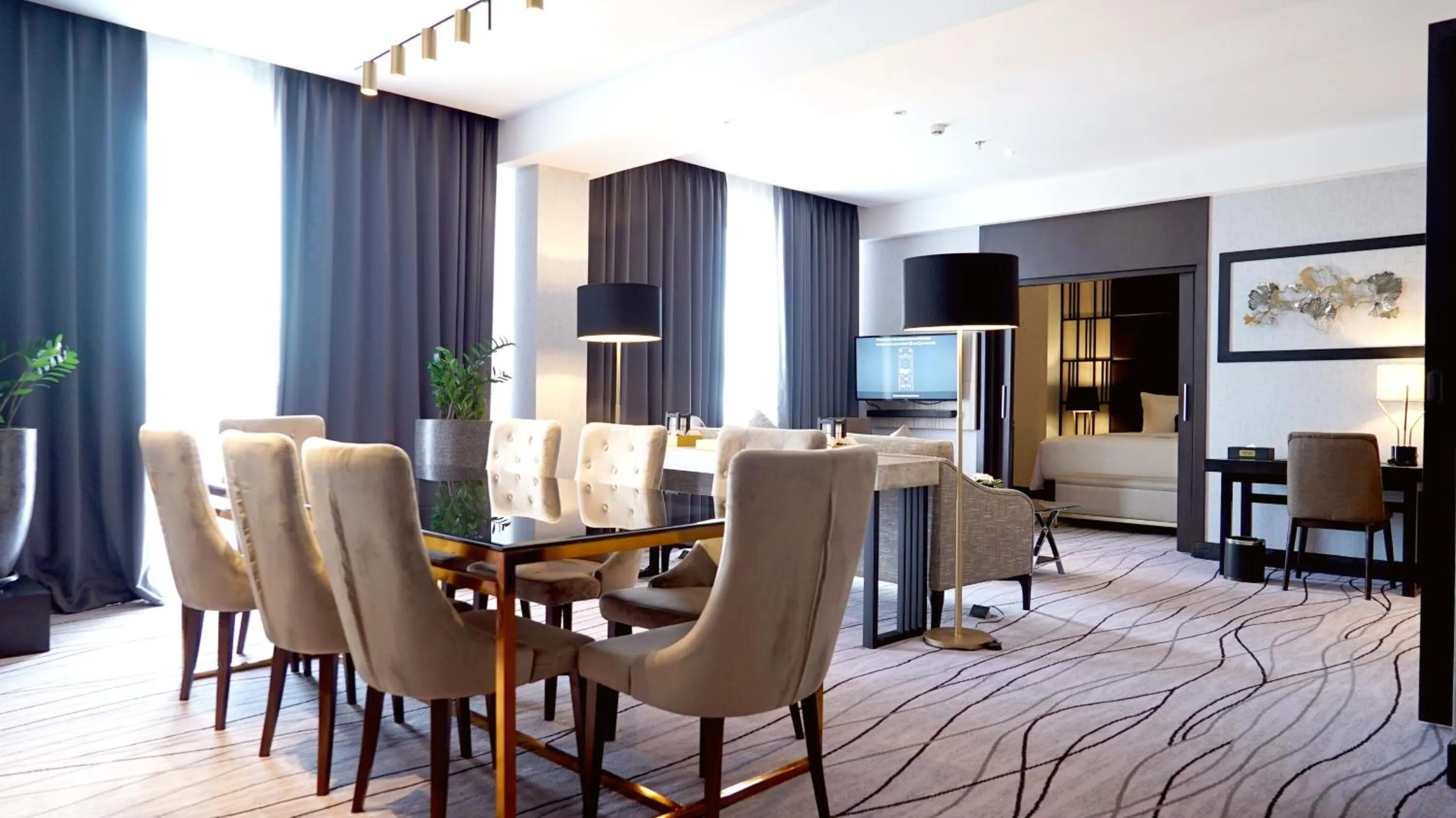 Dining area in Grand Swiss-Belhotel Darmo